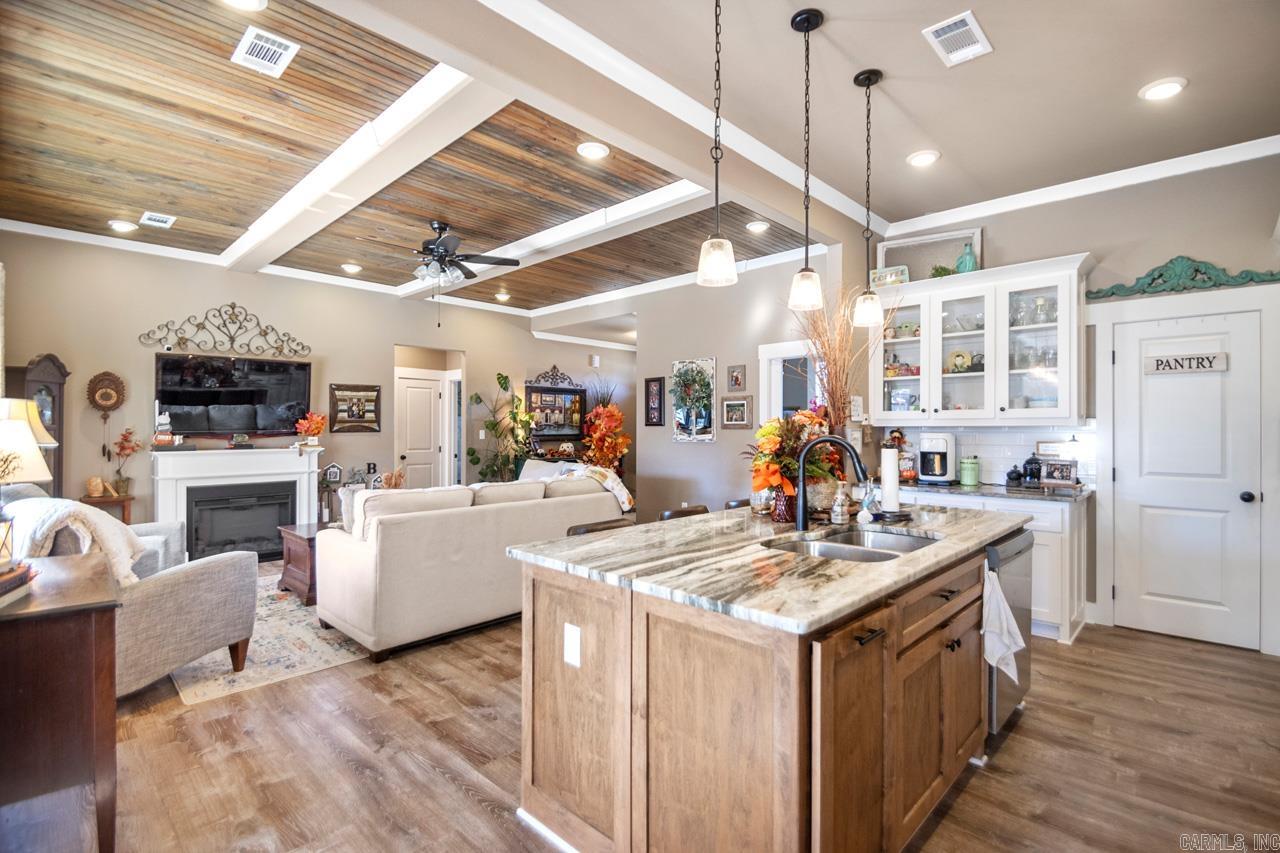 LEGACY POINTE - Residential