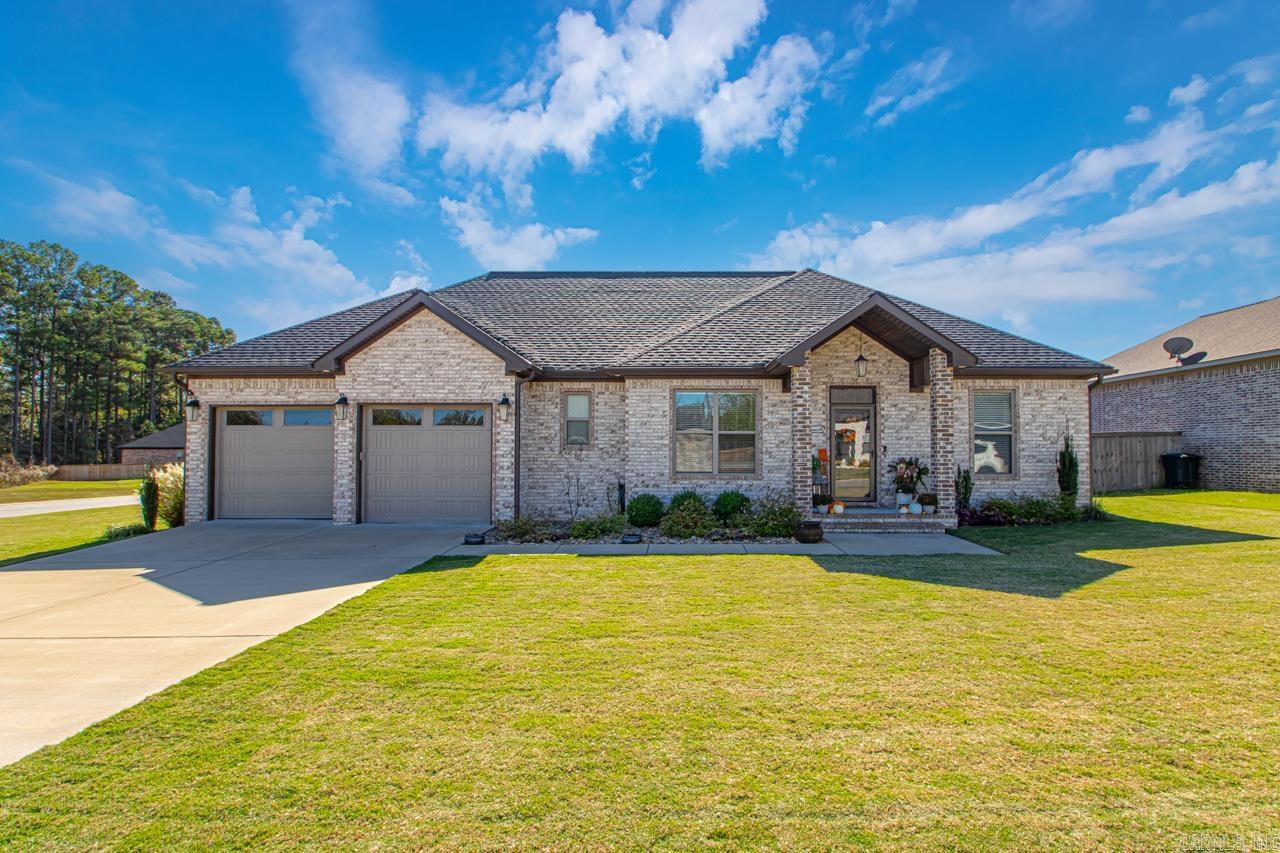 LEGACY POINTE - Residential