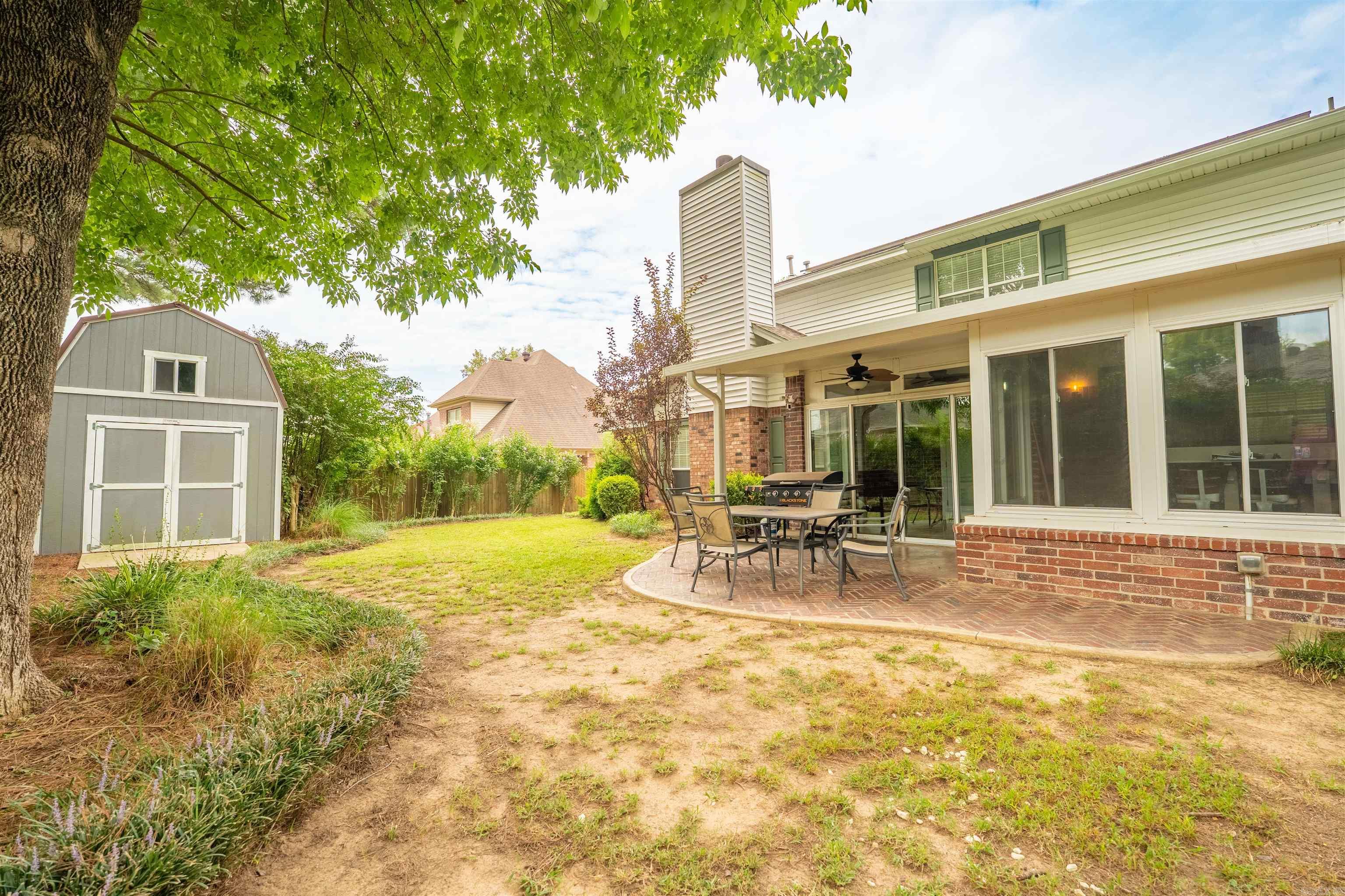 FOXWOOD J - Residential