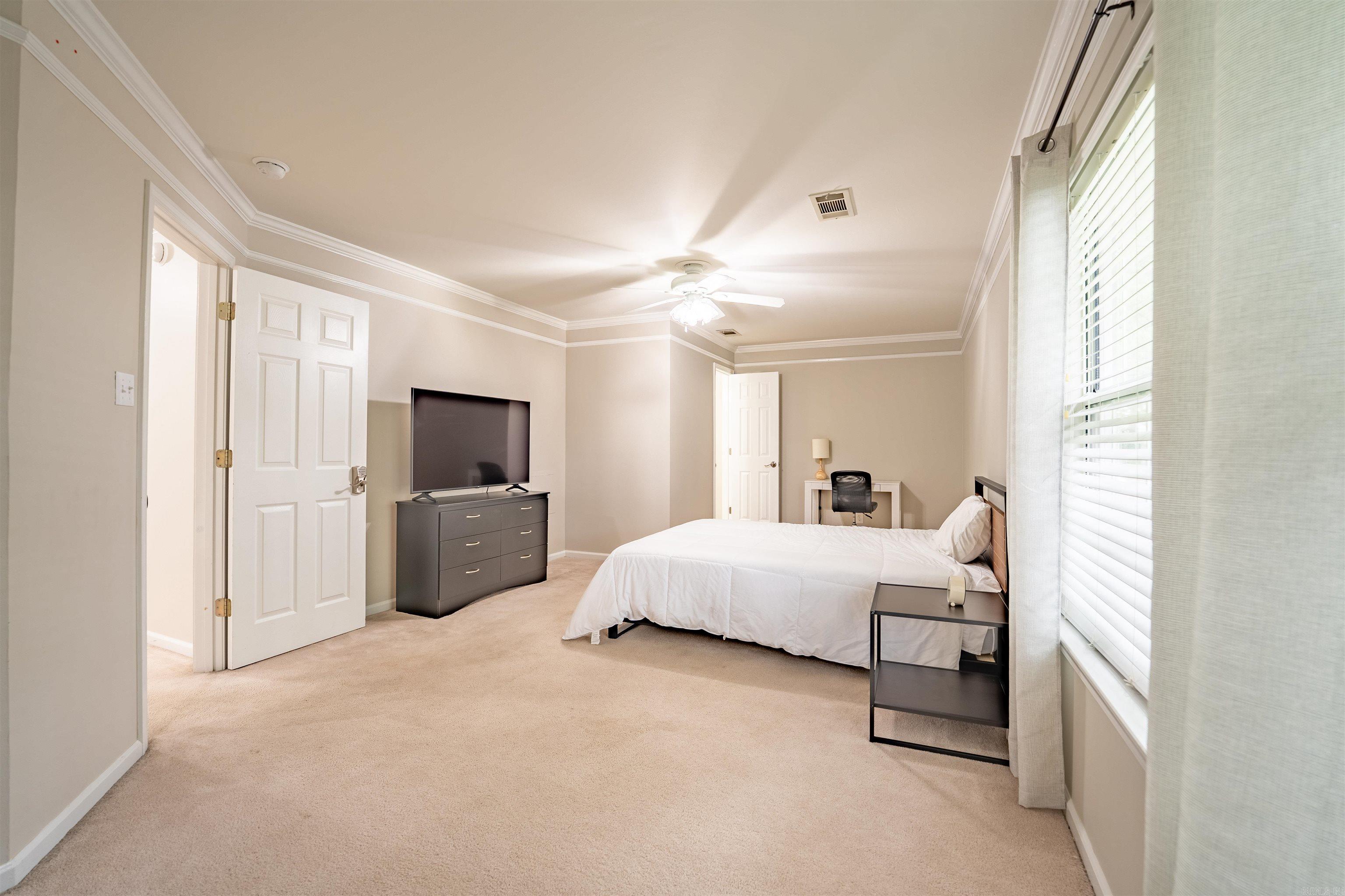 FOXWOOD J - Residential