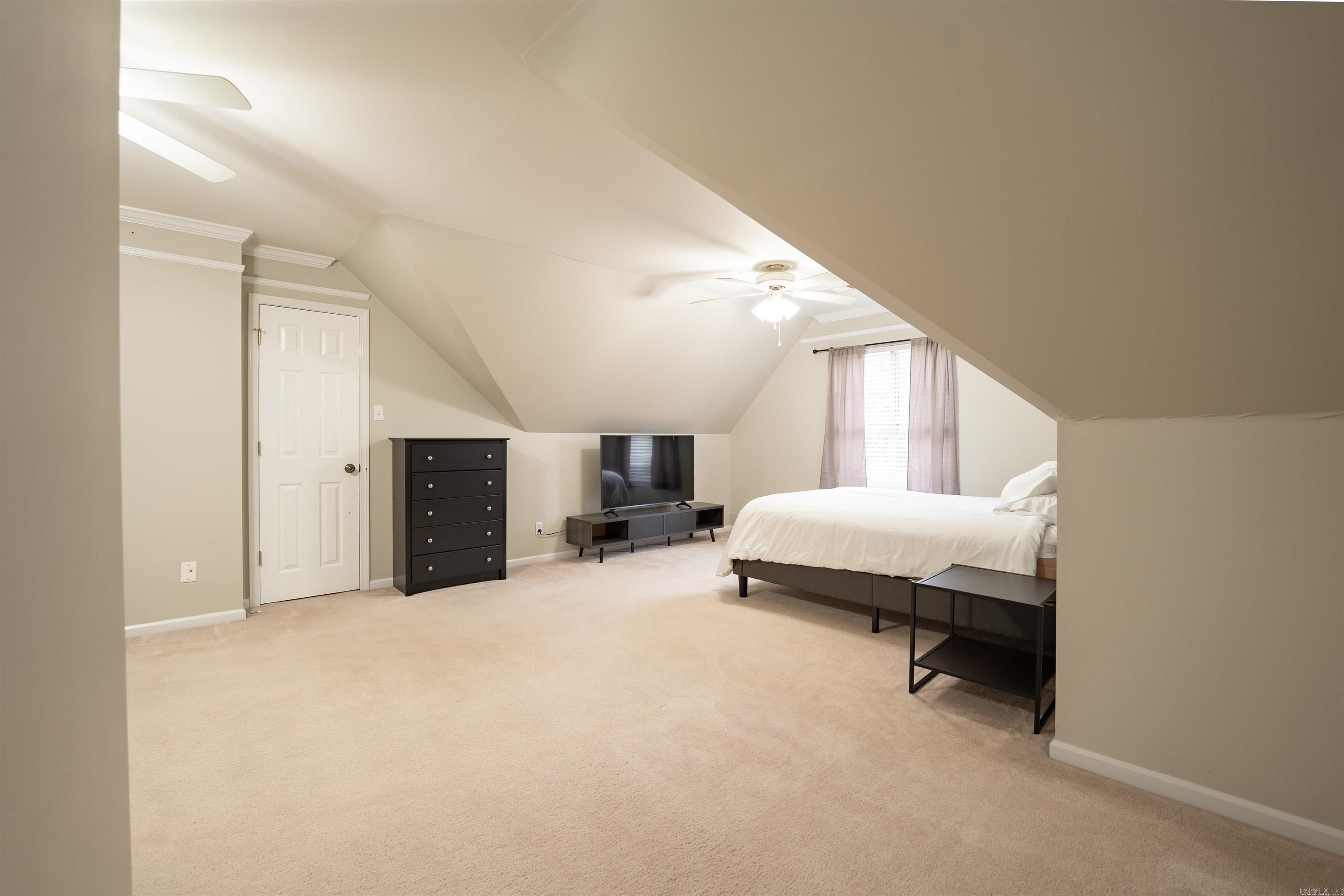 FOXWOOD J - Residential