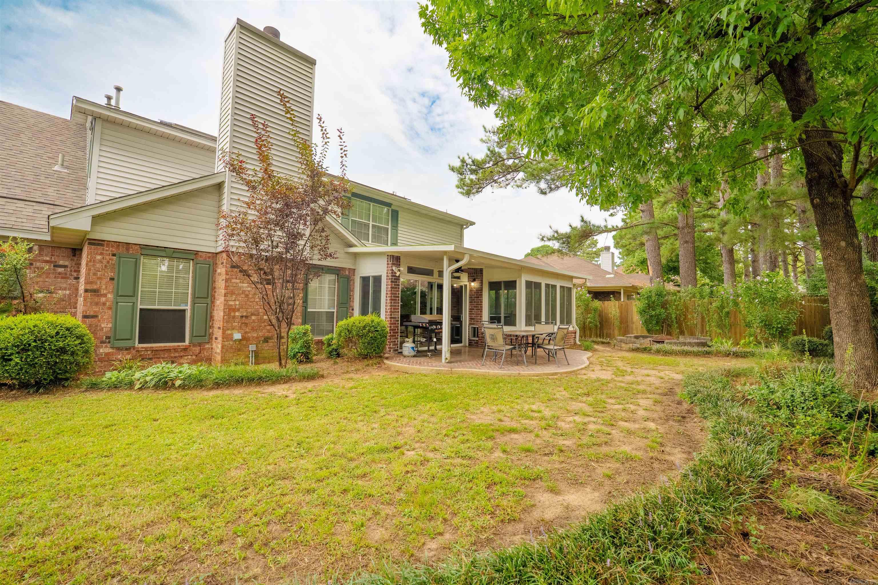FOXWOOD J - Residential