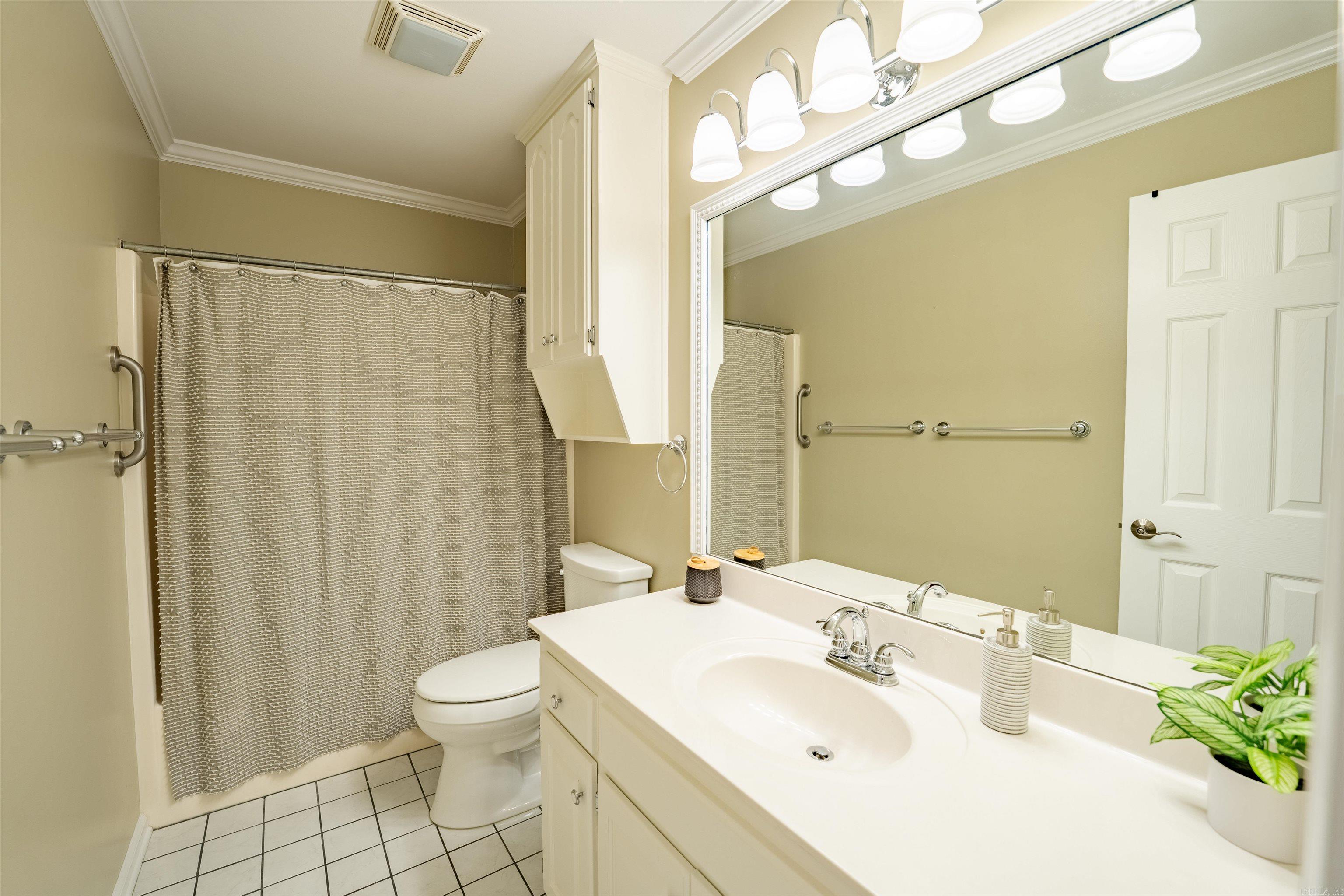 FOXWOOD J - Residential