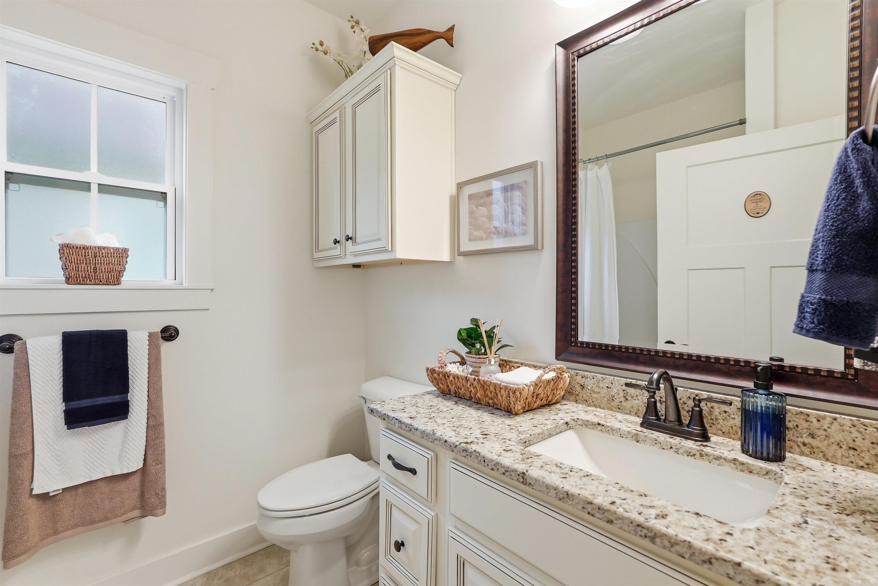 HOMES OF STONEBROOK COVE (THE) - Residential