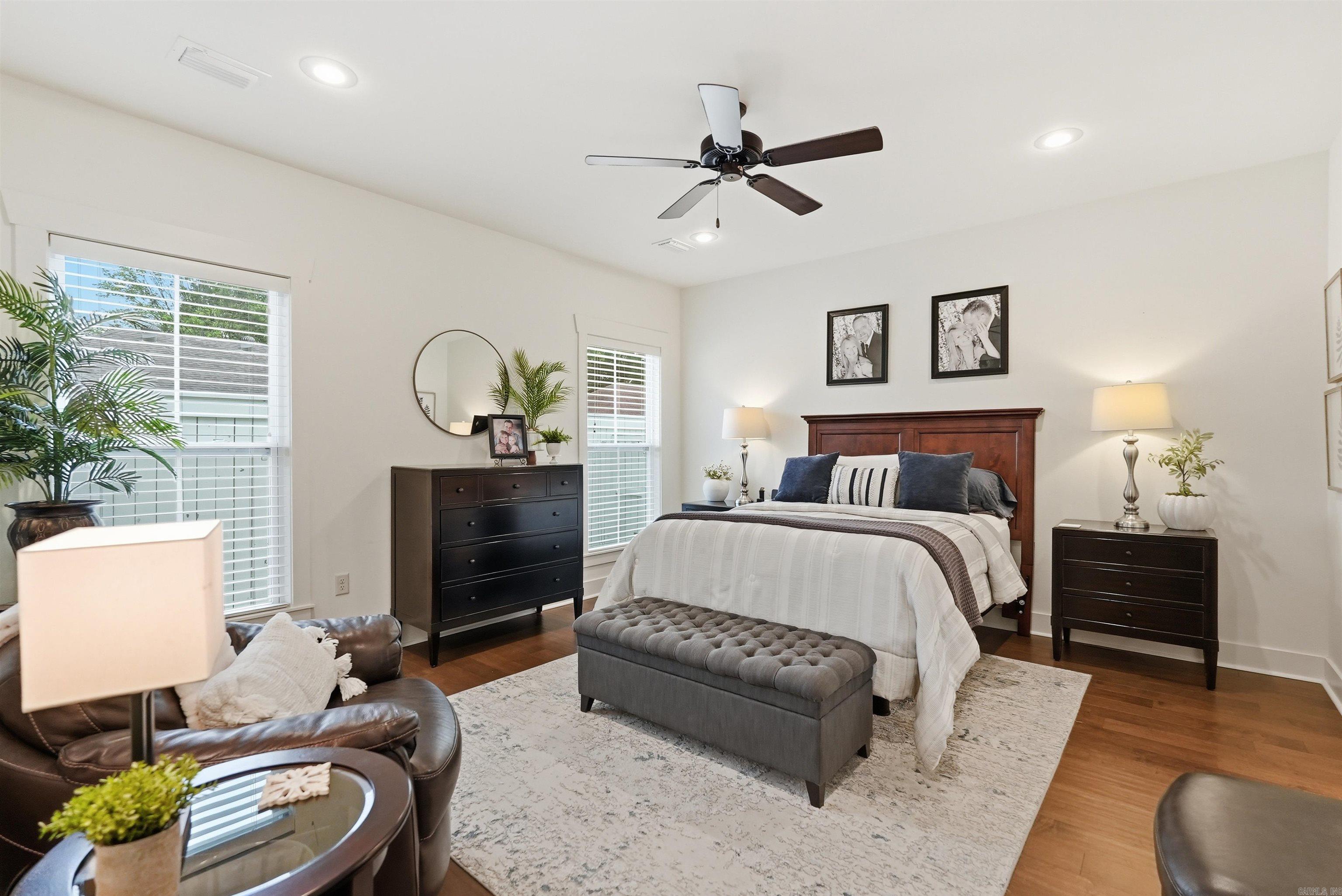 HOMES OF STONEBROOK COVE (THE) - Residential