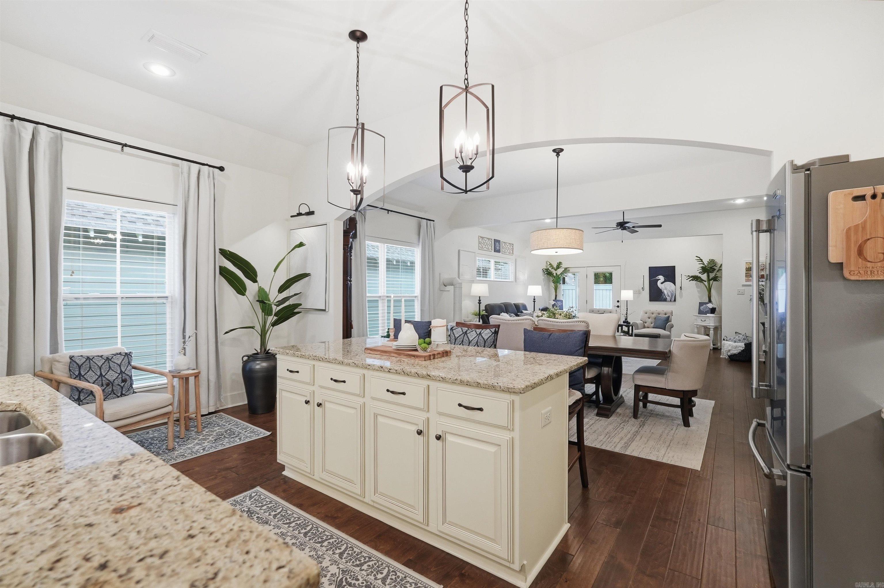 HOMES OF STONEBROOK COVE (THE) - Residential