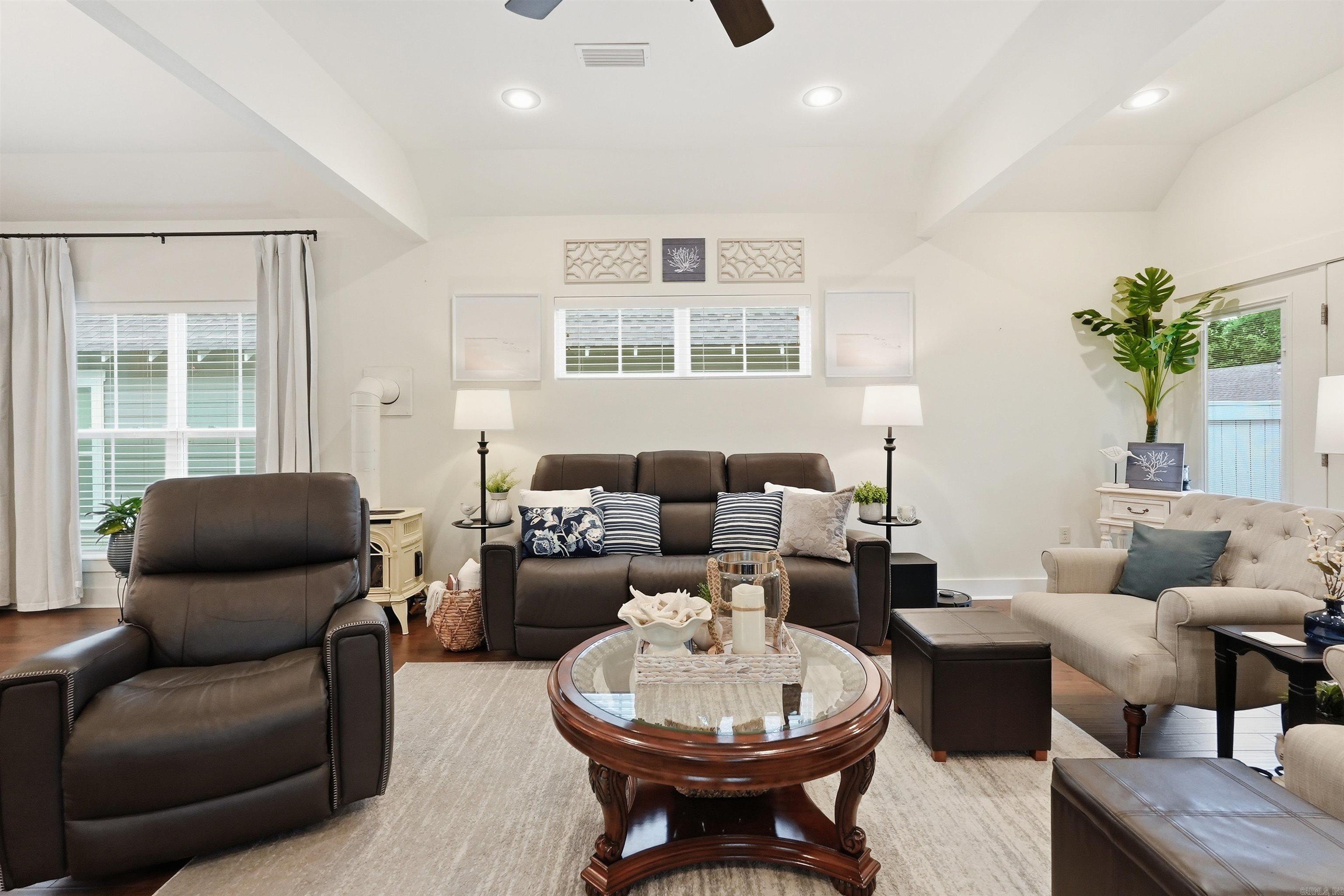 HOMES OF STONEBROOK COVE (THE) - Residential