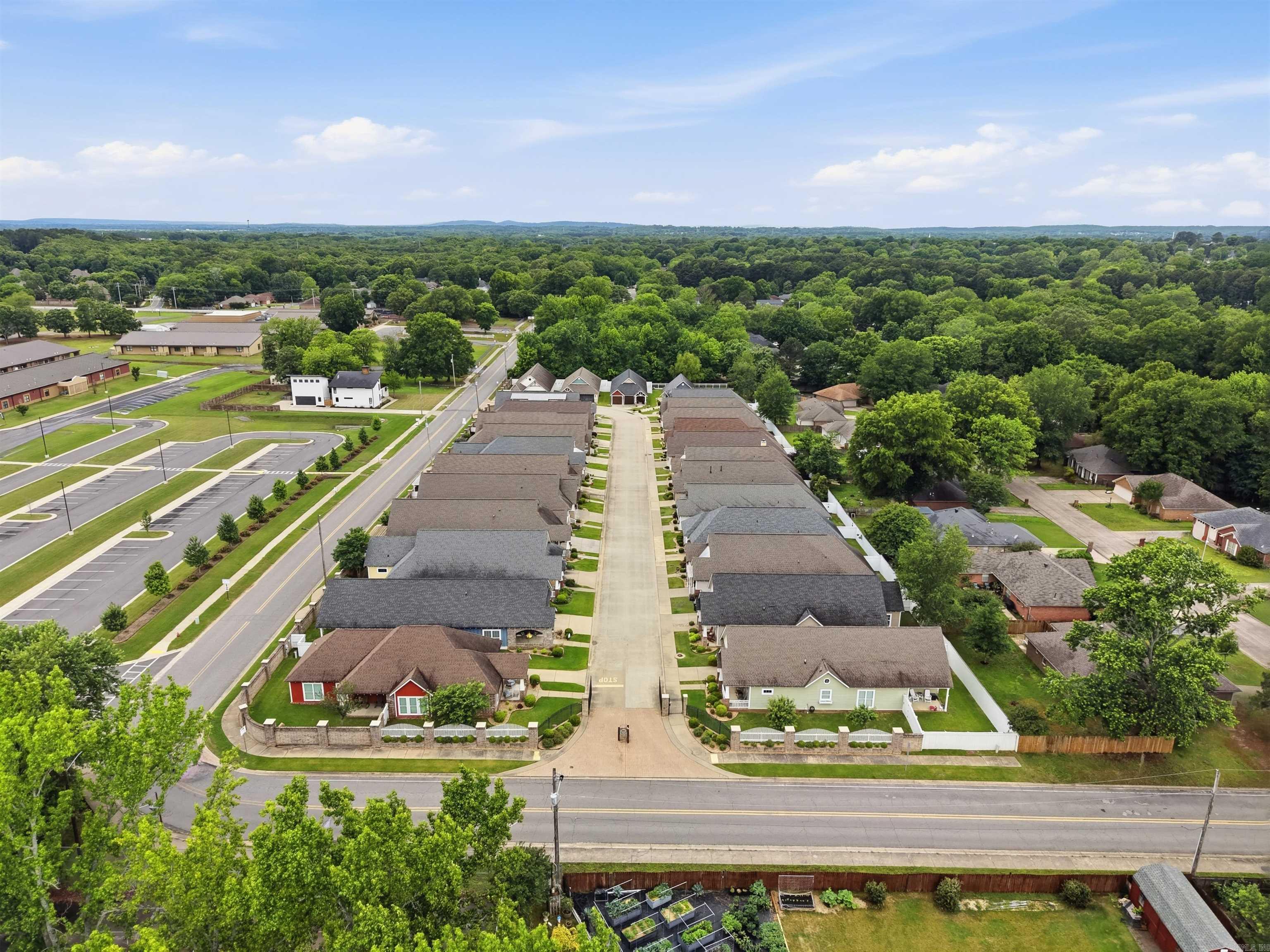 HOMES OF STONEBROOK COVE (THE) - Residential