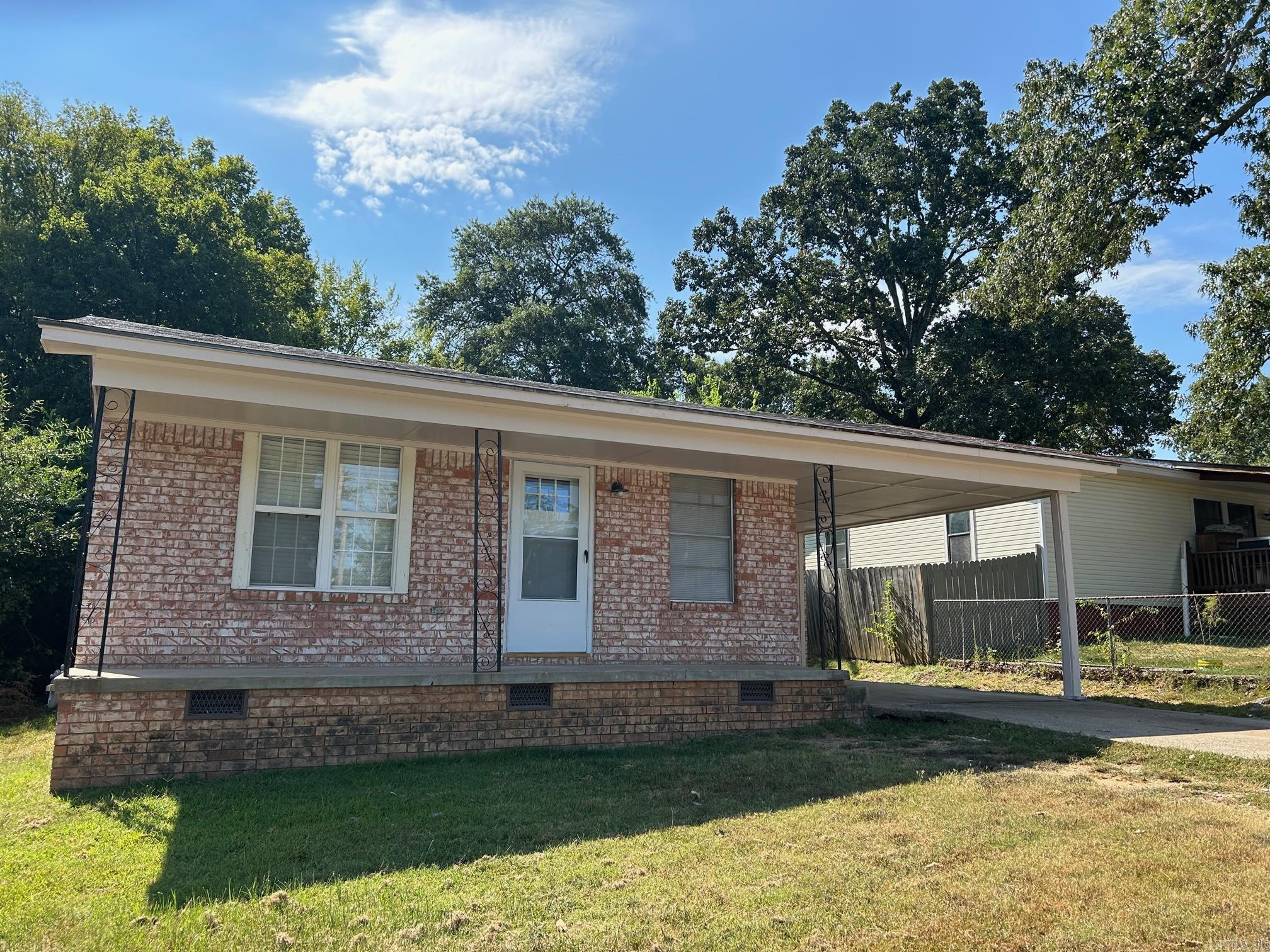 BARROW JOHN - Residential