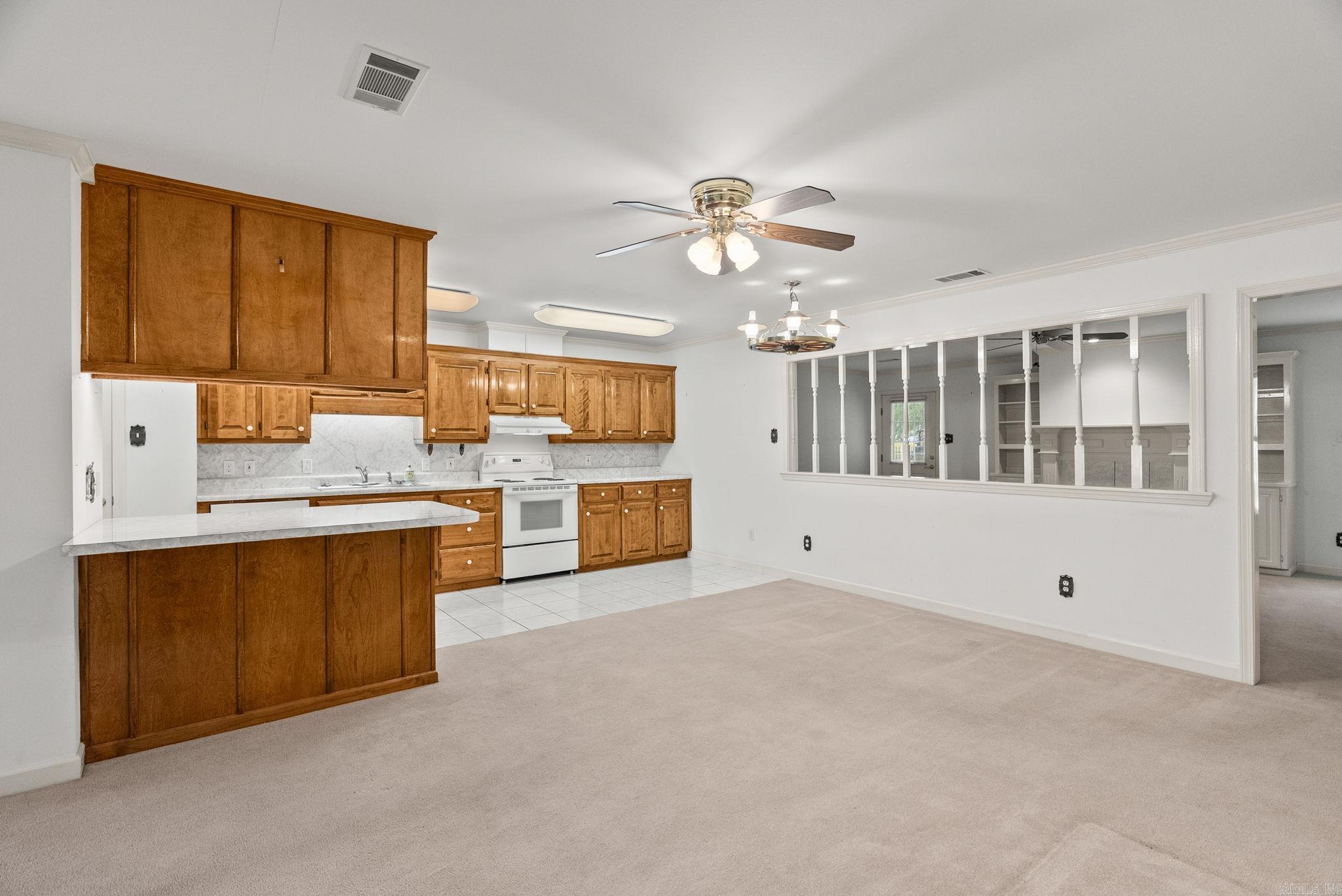 COUNTRY CLUB OF ARK THE - Residential