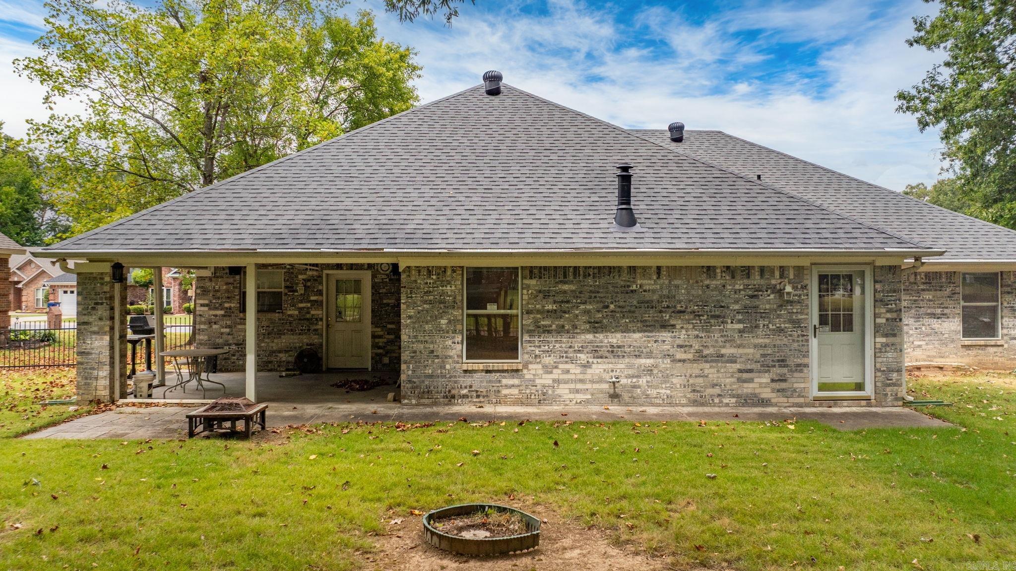 COUNTRY CLUB OF ARK THE - Residential