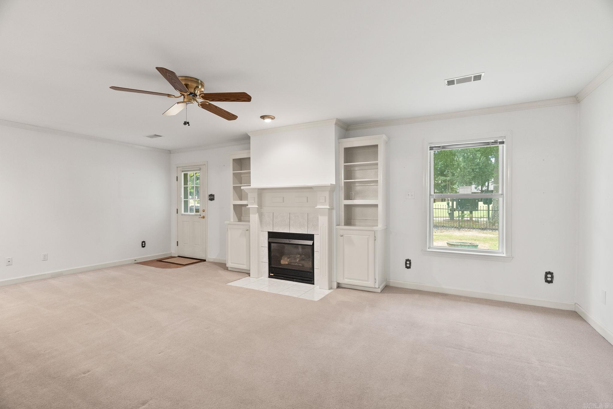 COUNTRY CLUB OF ARK THE - Residential