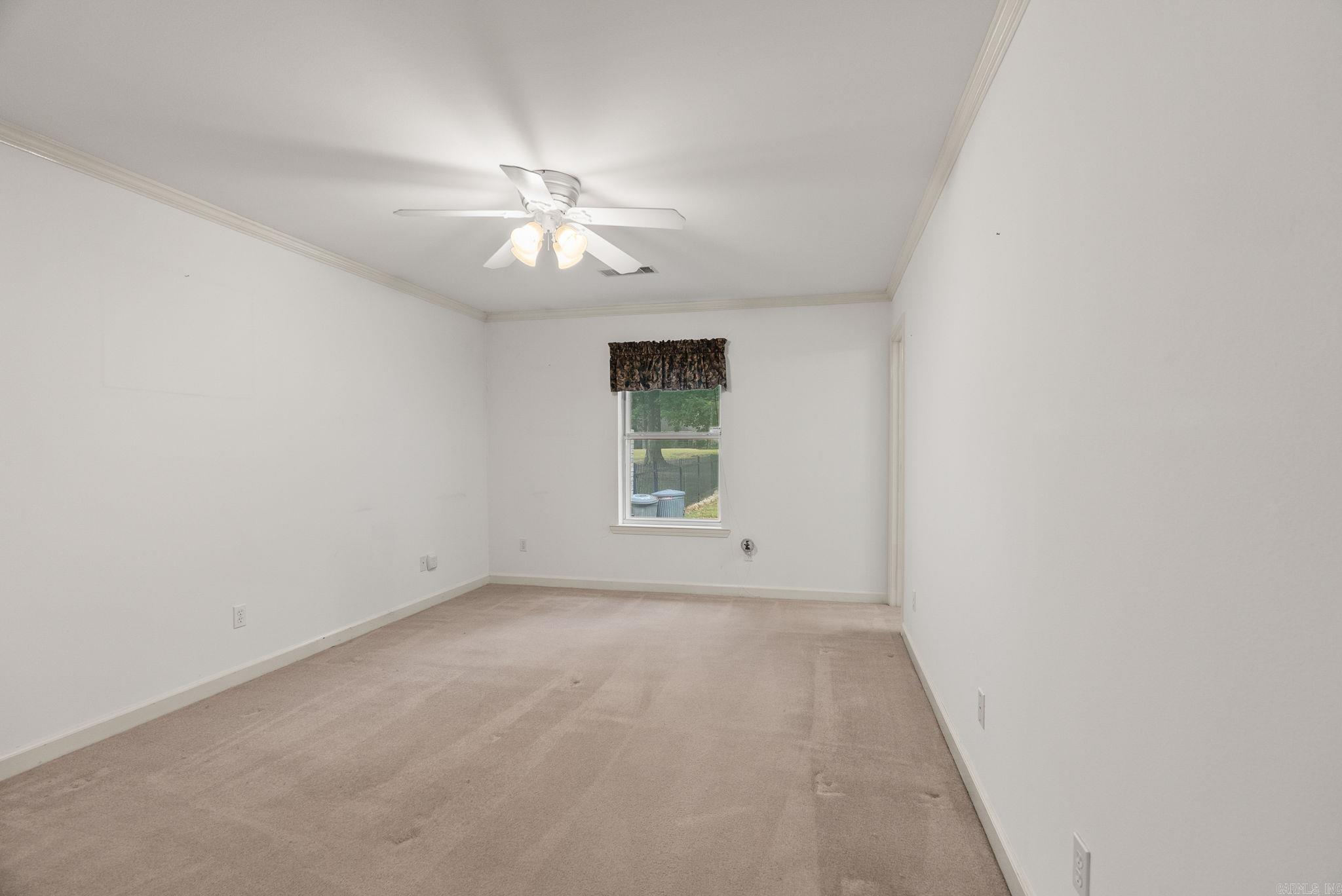 COUNTRY CLUB OF ARK THE - Residential