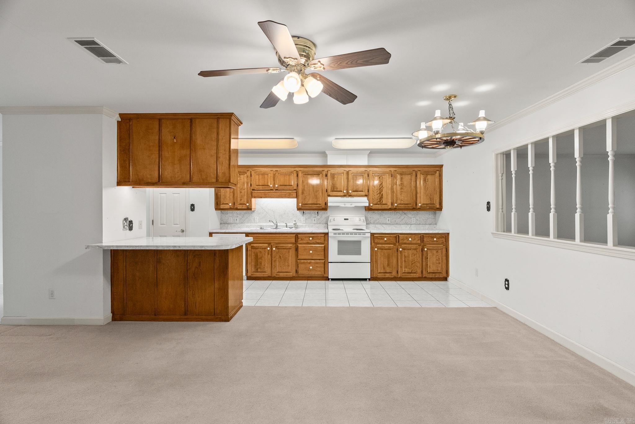 COUNTRY CLUB OF ARK THE - Residential