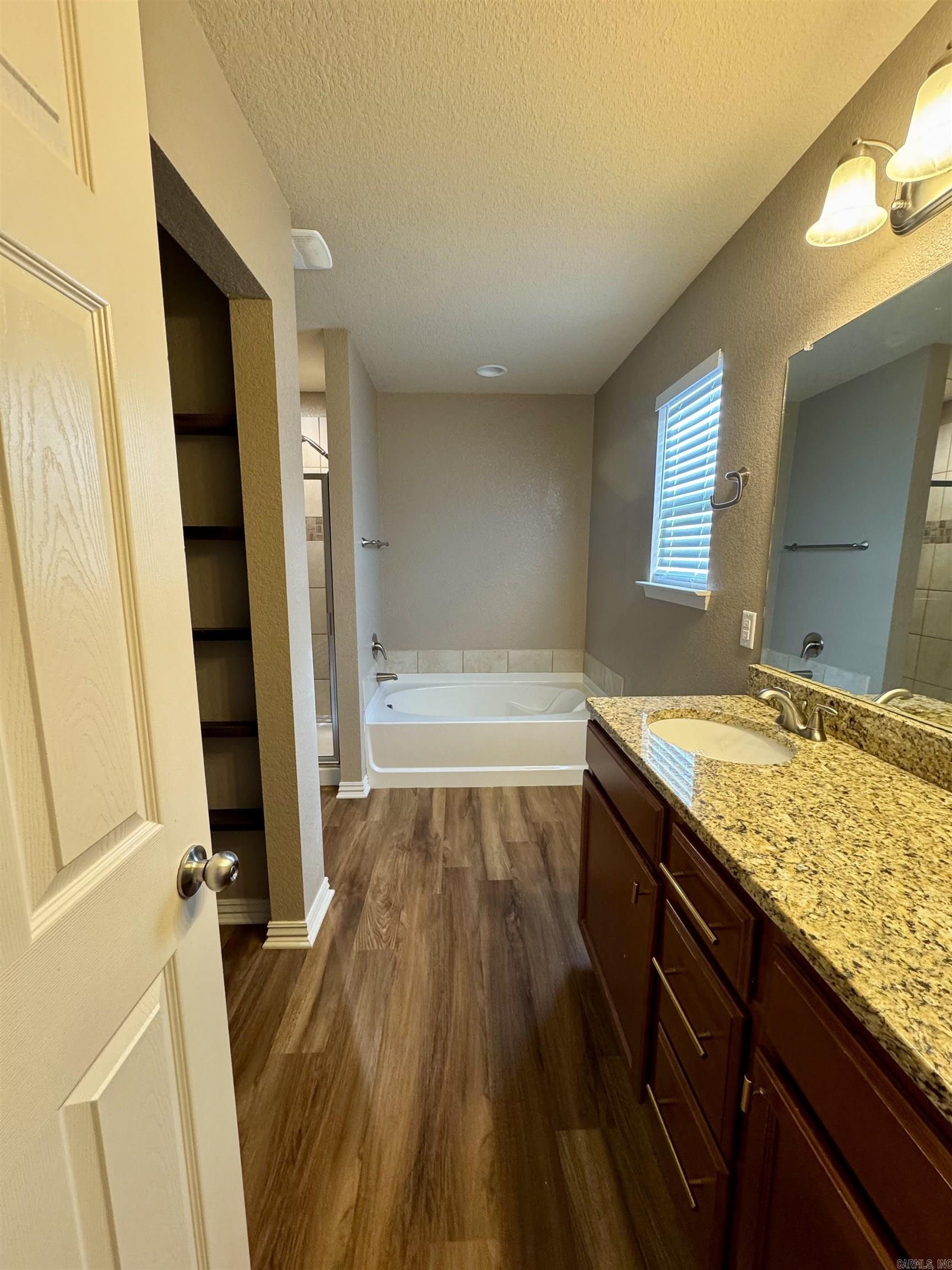 BENT TREE ESTATES - Residential