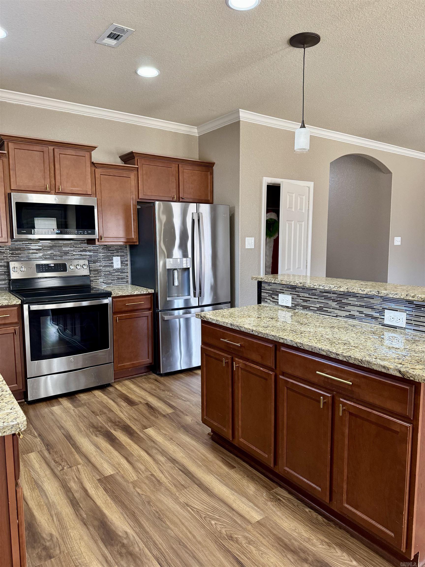 BENT TREE ESTATES - Residential