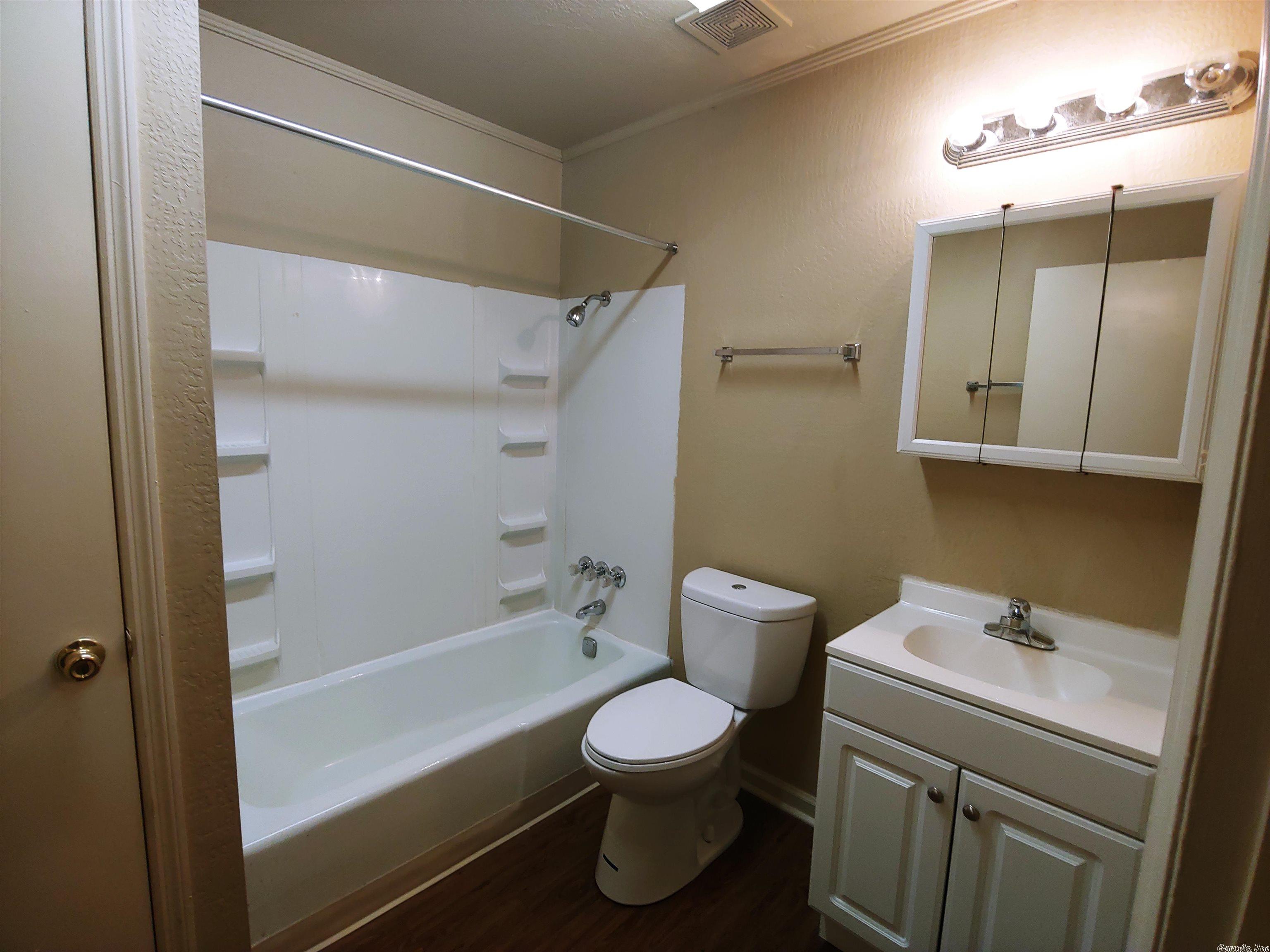 Plunkett 2nd - Residential Lease