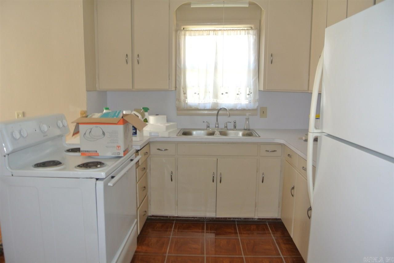 1N-12-08 - Residential Lease