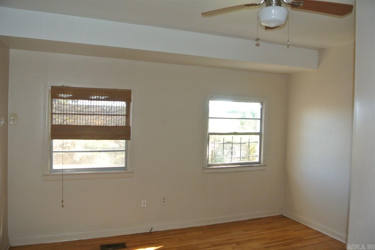 1N-12-08 - Residential Lease