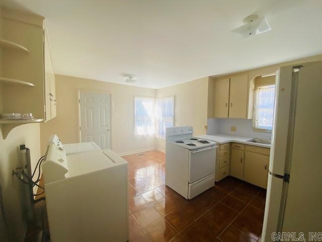 1N-12-08 - Residential Lease