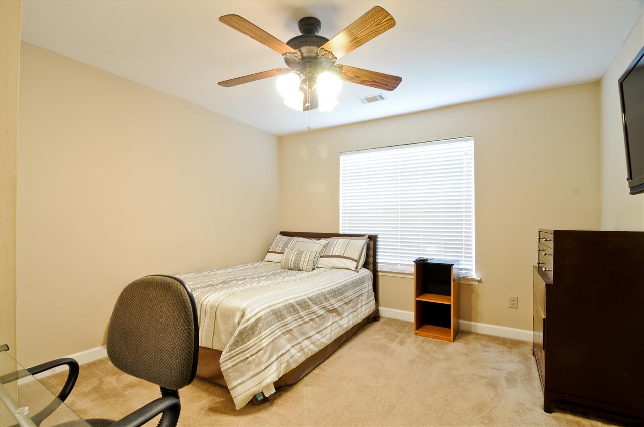 Twin Lakes - Residential