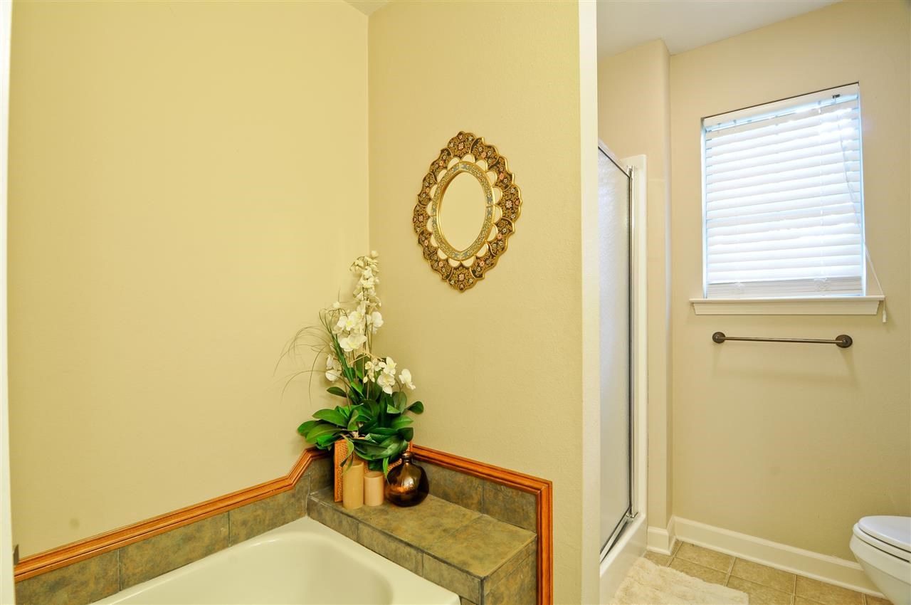 Twin Lakes - Residential