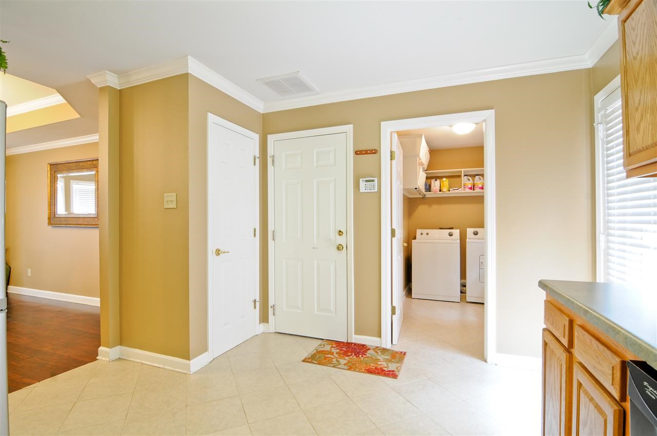 Twin Lakes - Residential