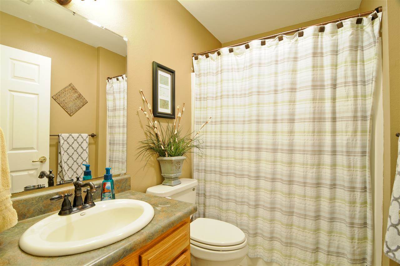 Twin Lakes - Residential