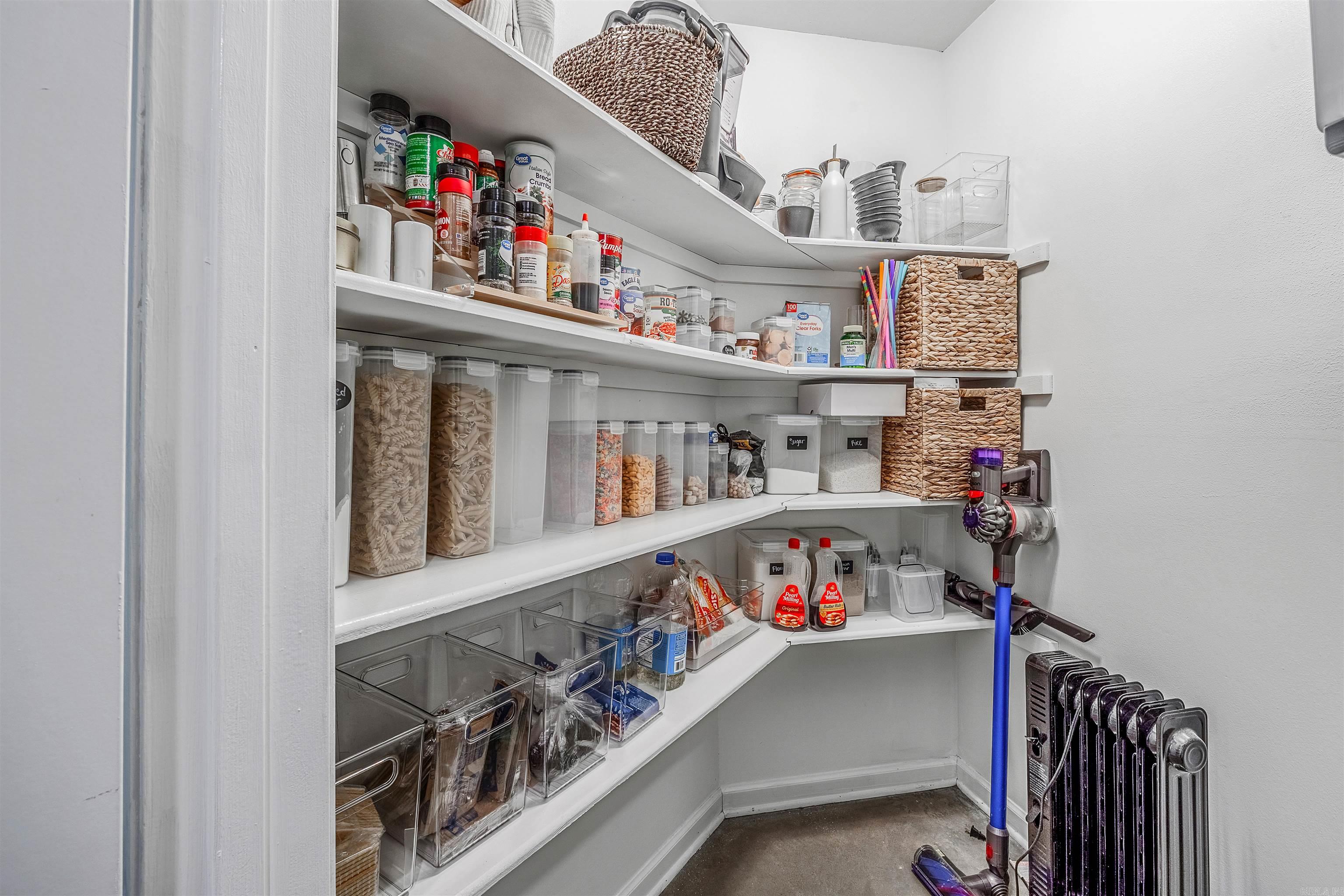 OAKMONT - Residential