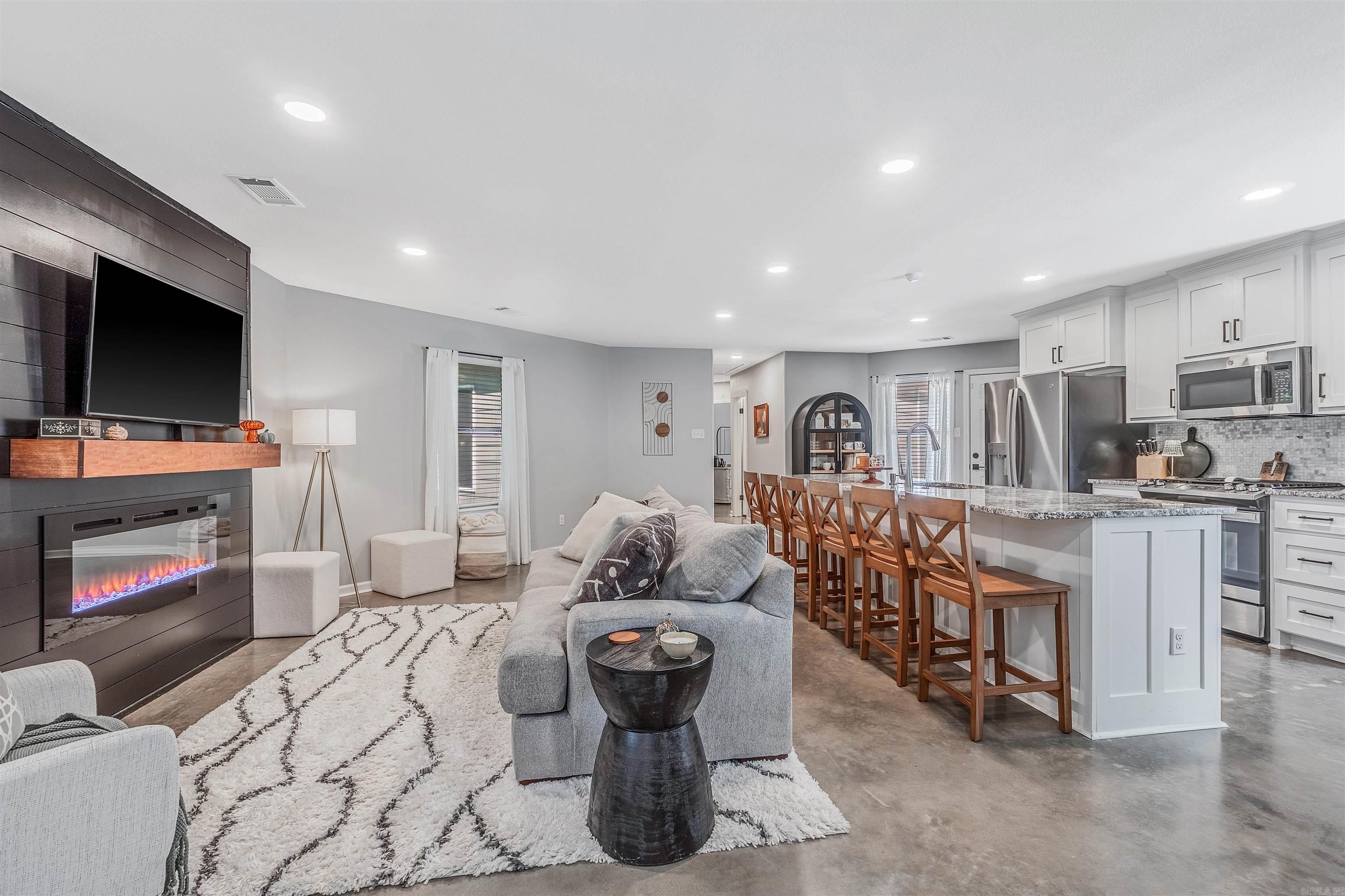 OAKMONT - Residential