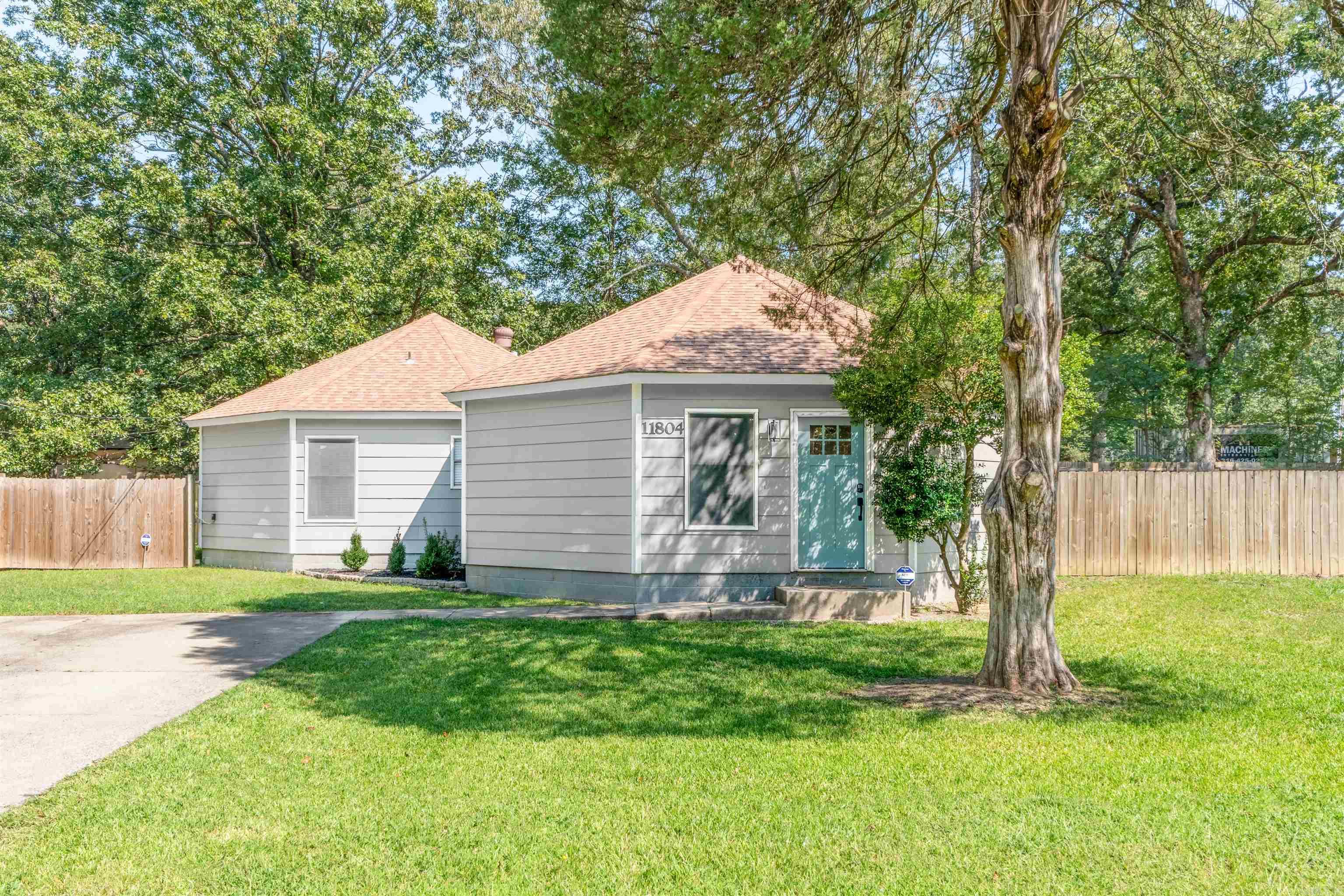 OAKMONT - Residential