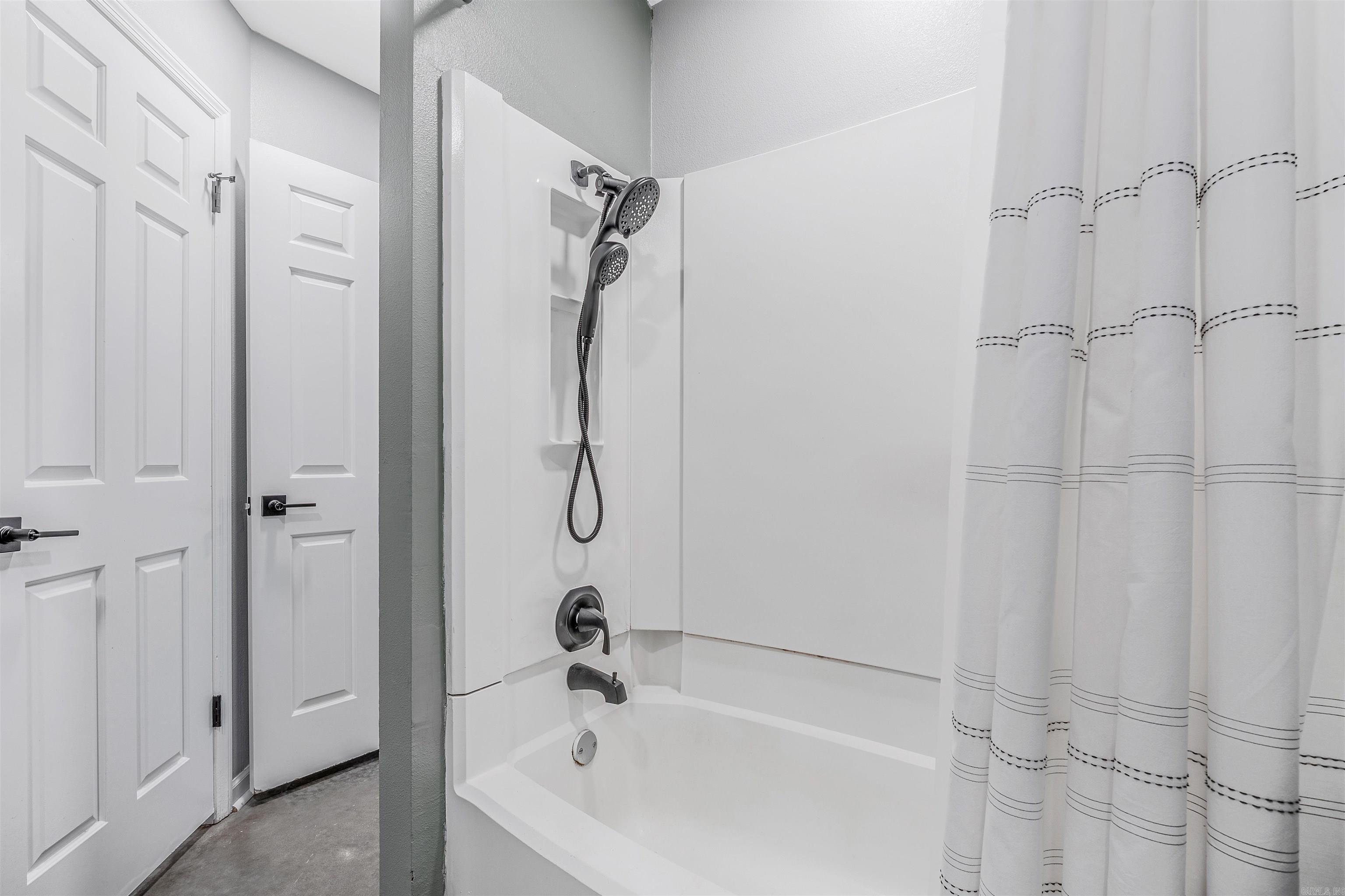 OAKMONT - Residential