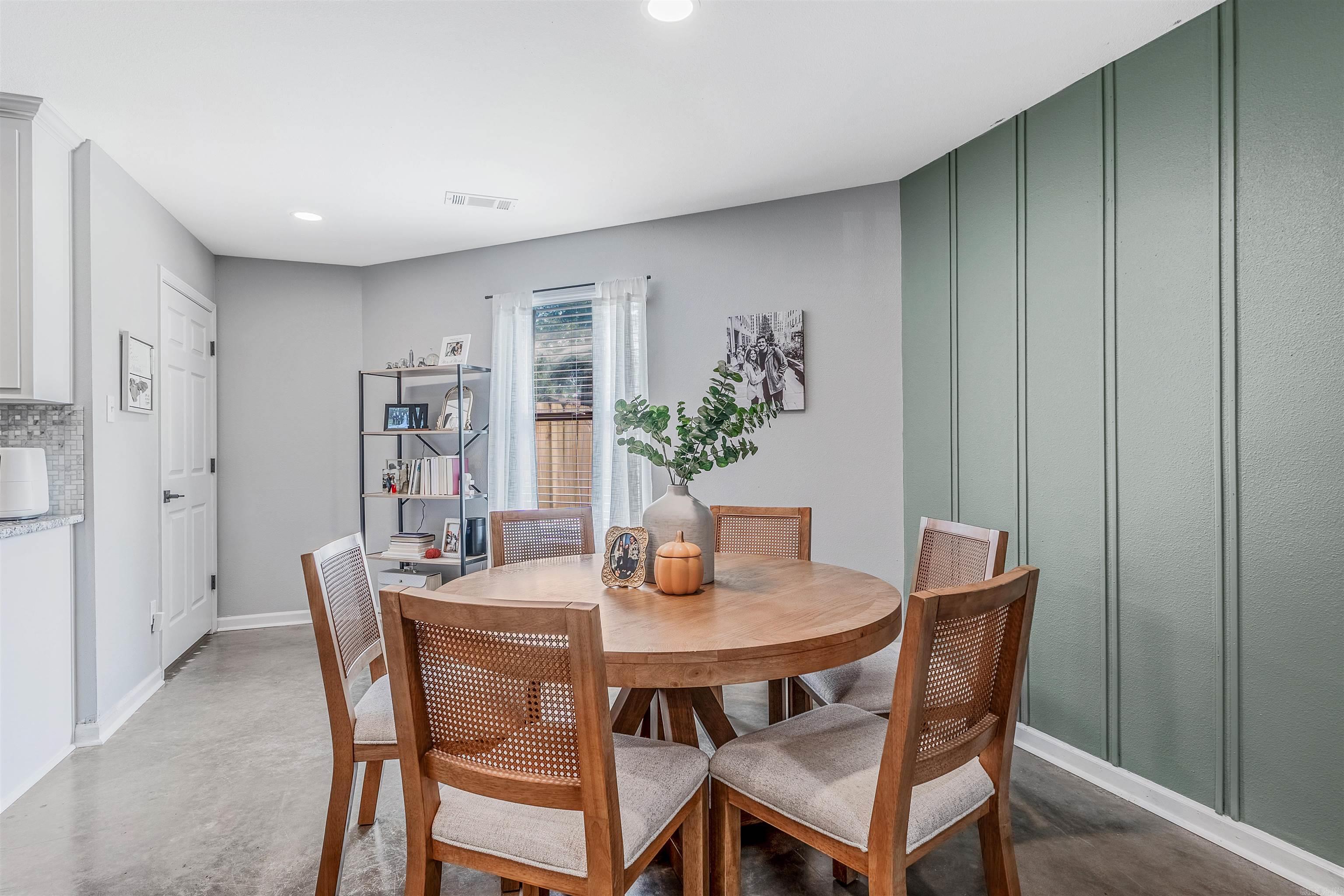 OAKMONT - Residential