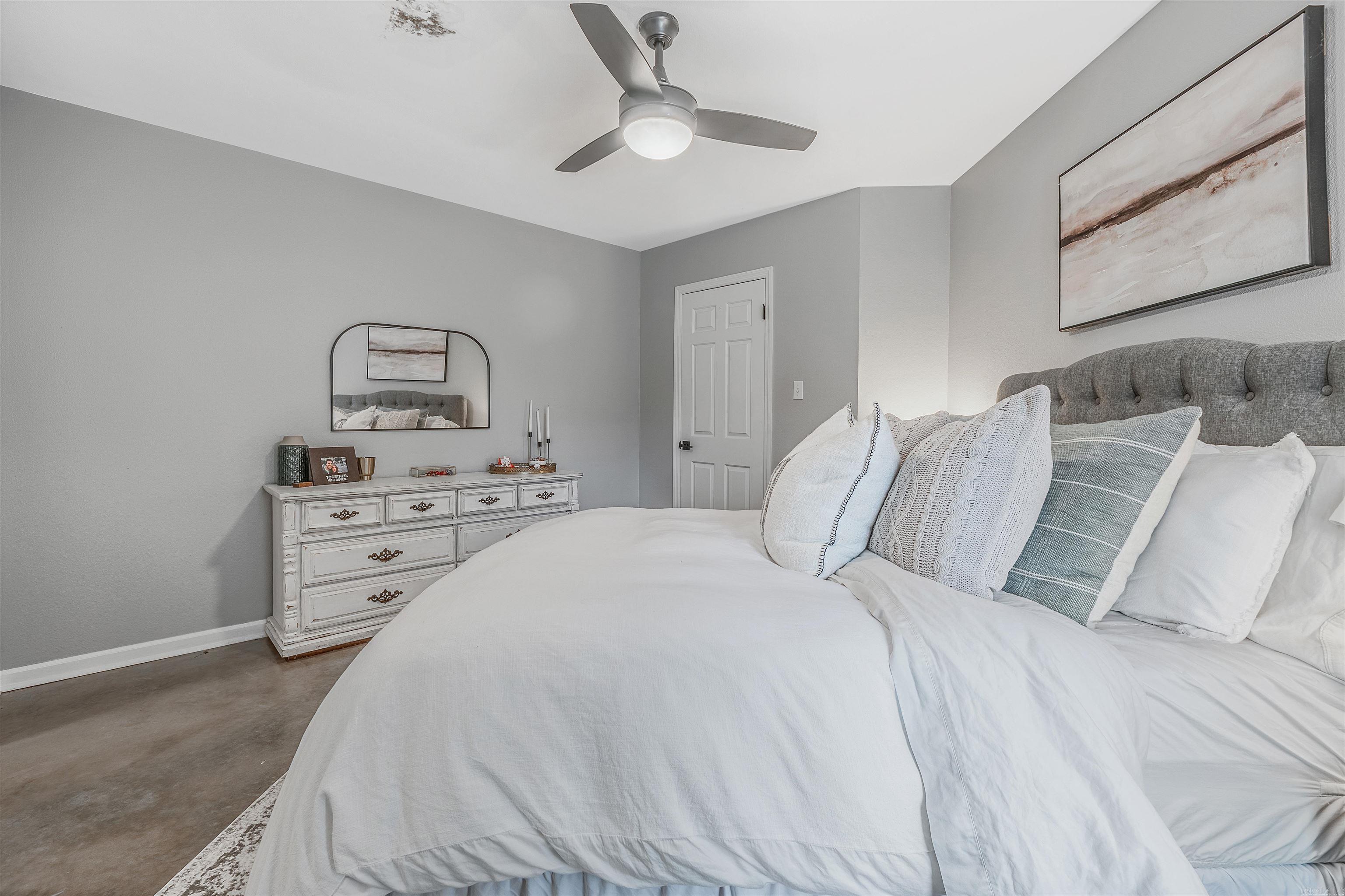 OAKMONT - Residential