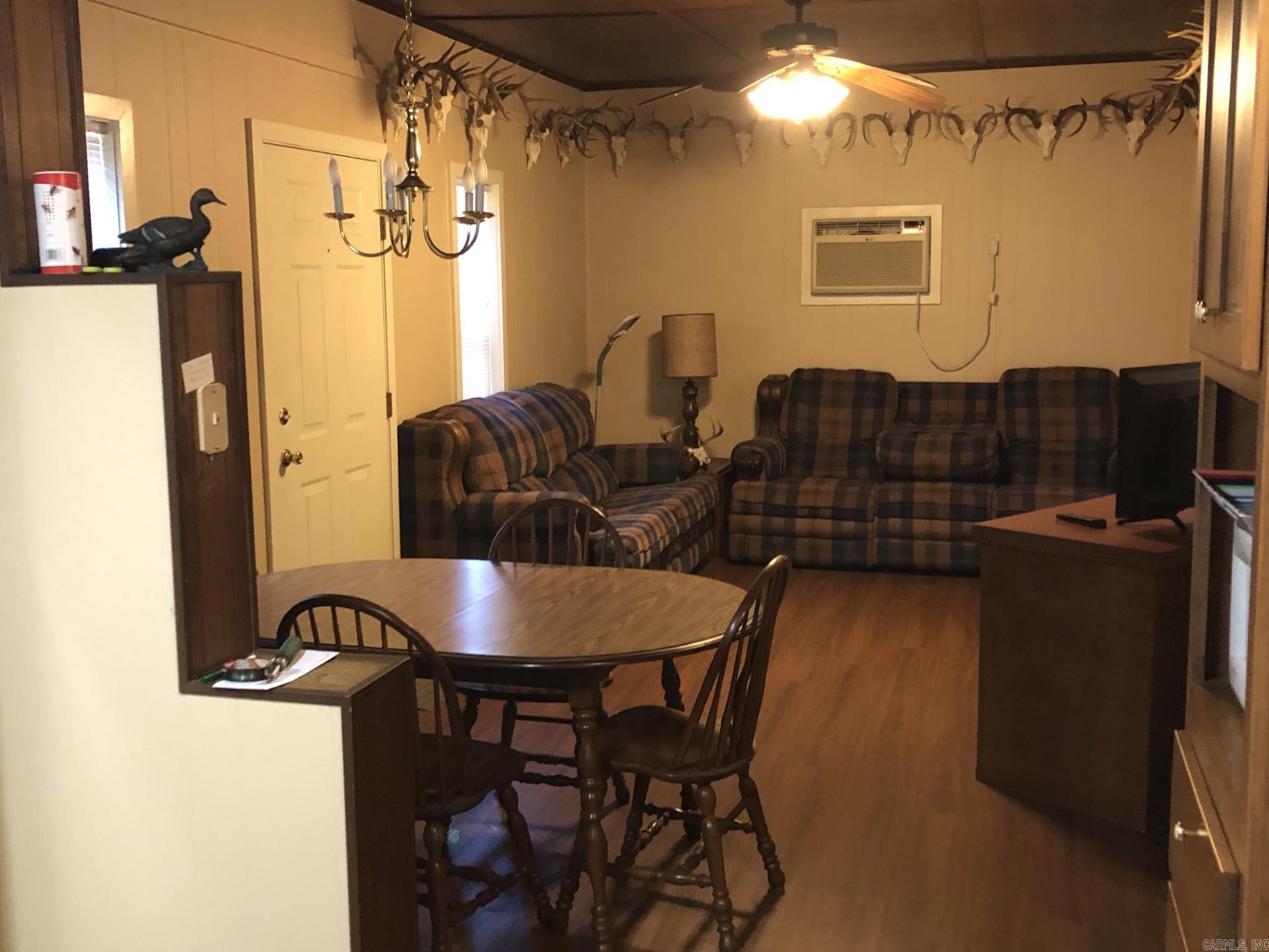 LAKESIDE EST SEC 1 WOL - Residential