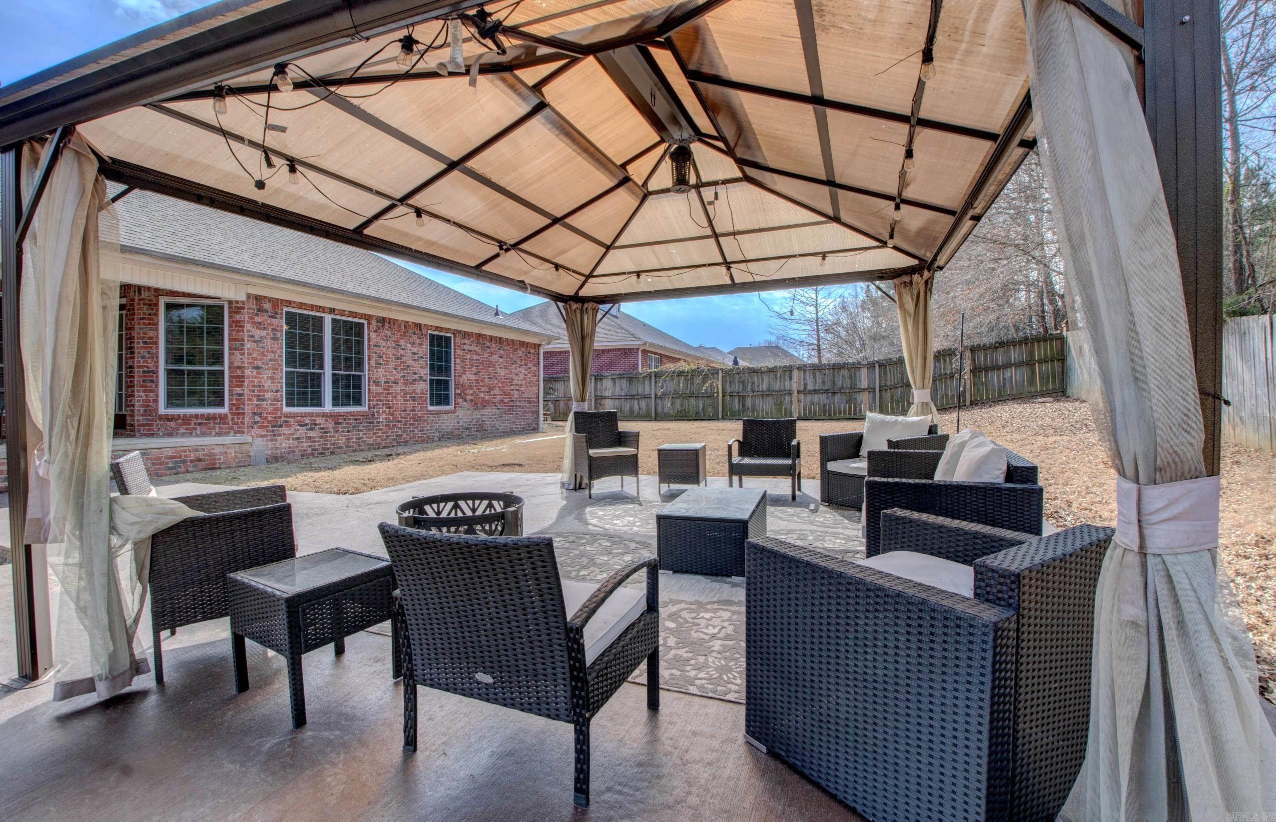 AUSTIN LAKES ON THE BAY ADDN - Residential