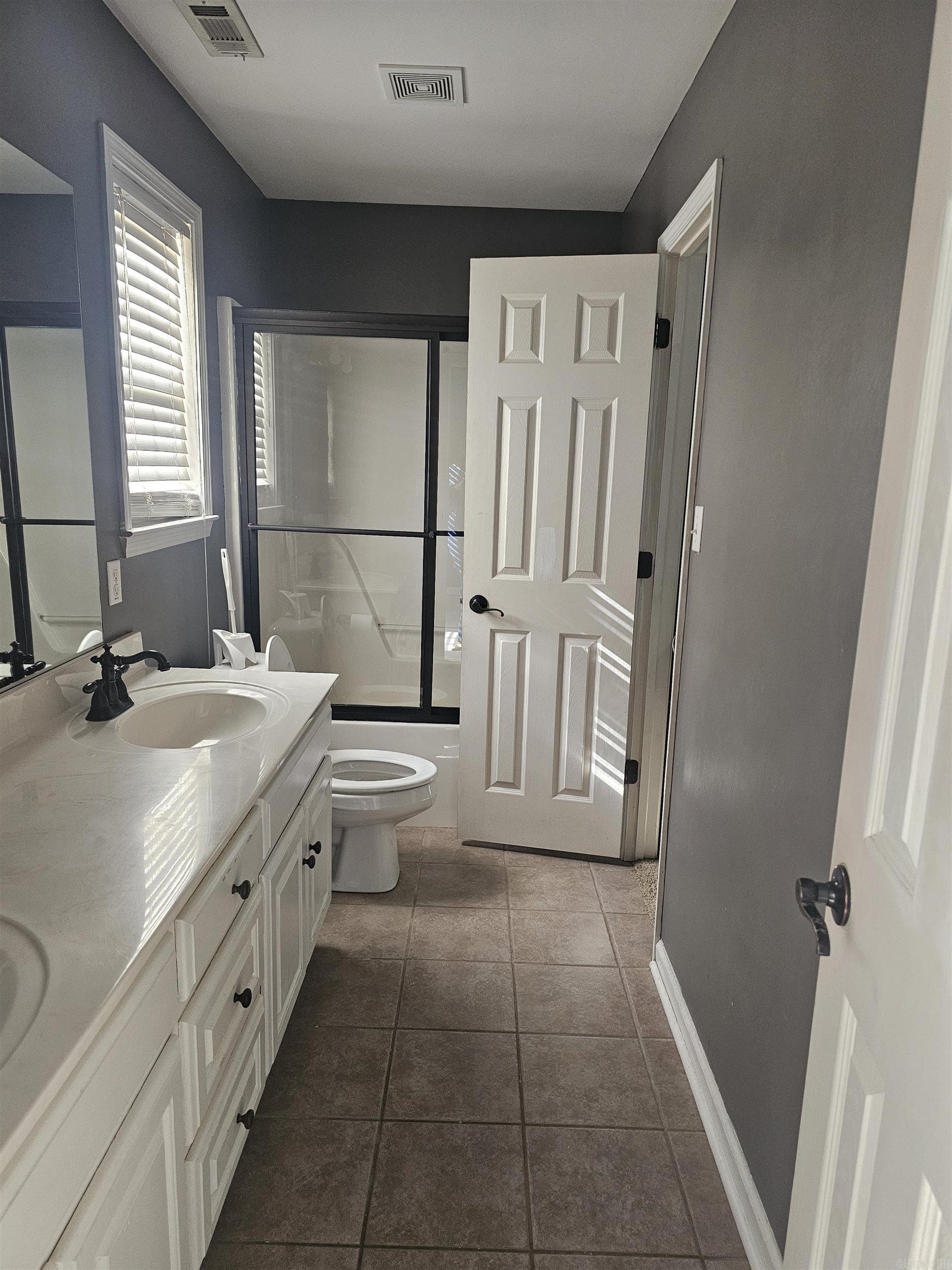 AUSTIN LAKES ON THE BAY ADDN - Residential