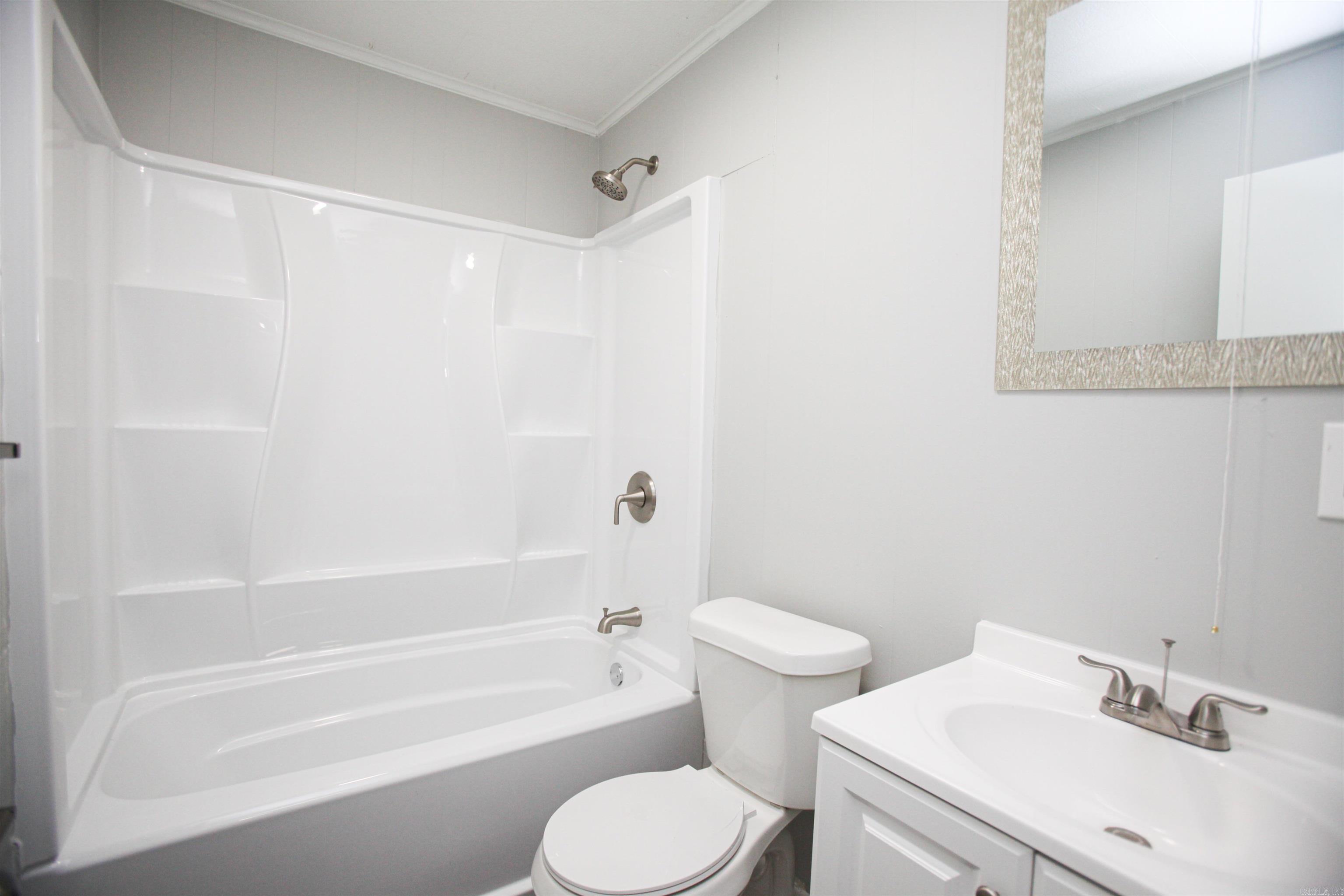 Barrow John 6L - Residential Lease