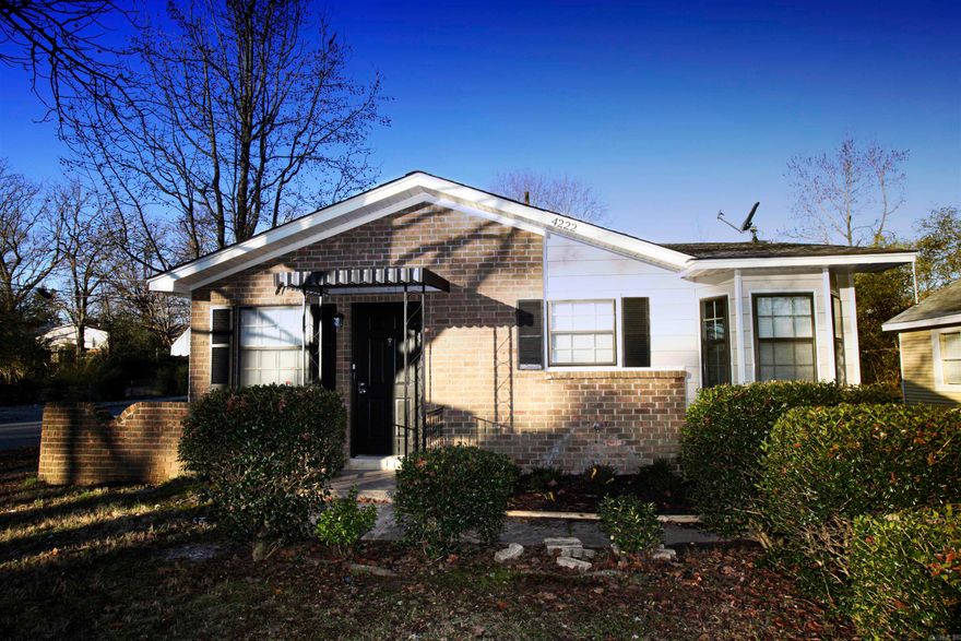 Newly remodeled 3BD nestled in the John Barrow neighborhood. Large corner lot with a fenced yard. New paint and flooring throughout. Great eat-in-kitchen with new granite countertops and a new sleek backsplash. The lease for this property is for two years with a 3% increase after the first year. Income has to be three times the amount of rent unless you have a housing voucher.