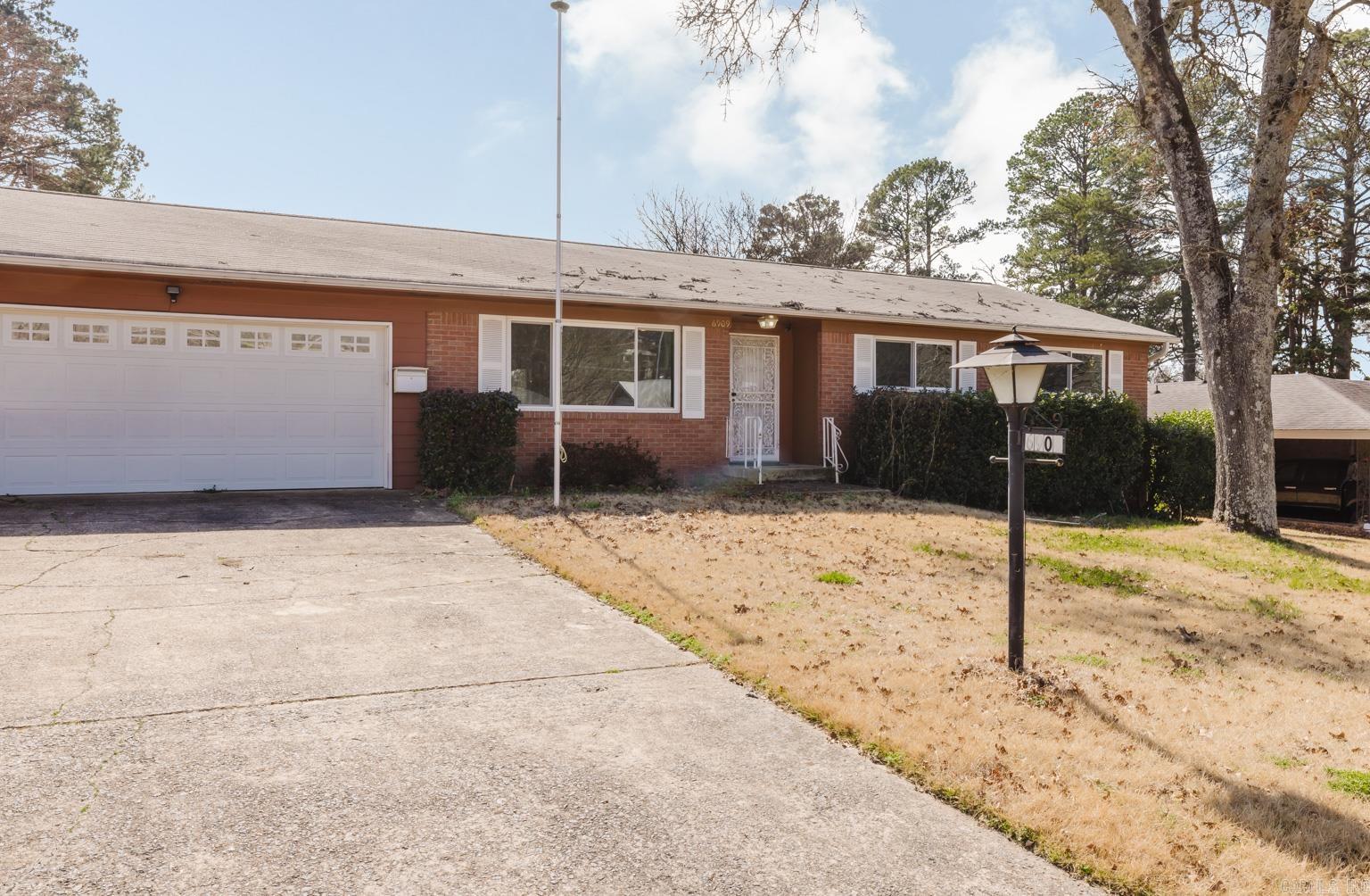 BRIARWOOD - Residential