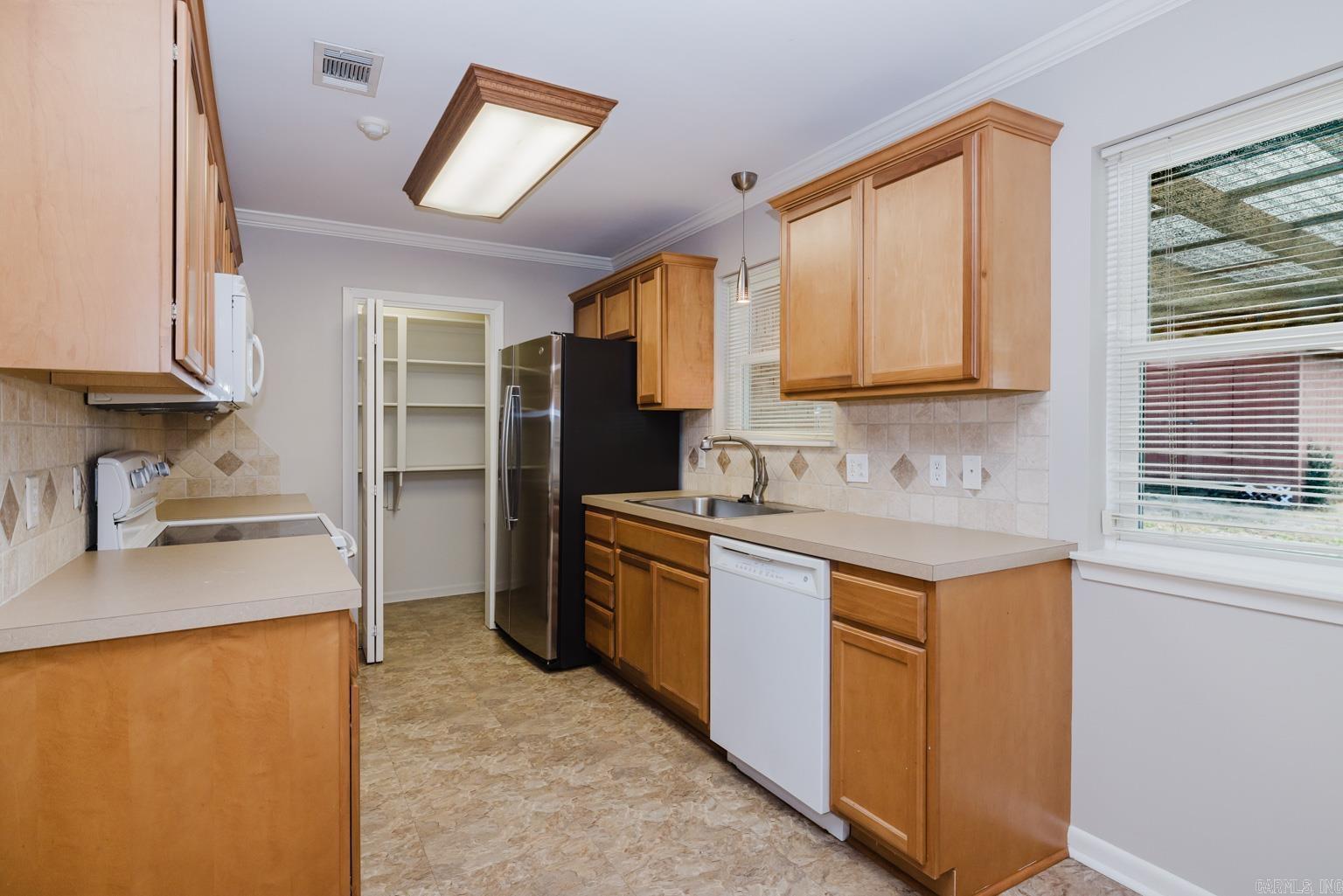 BRIARWOOD - Residential