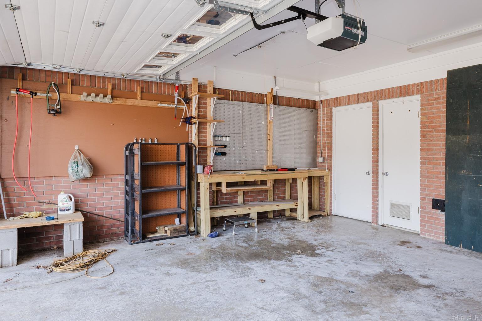 BRIARWOOD - Residential