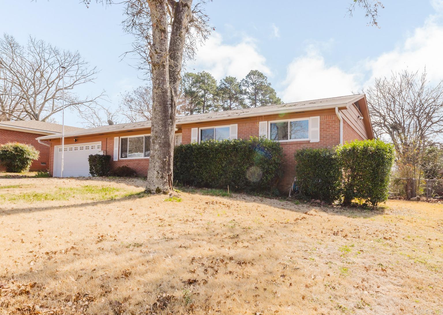 BRIARWOOD - Residential