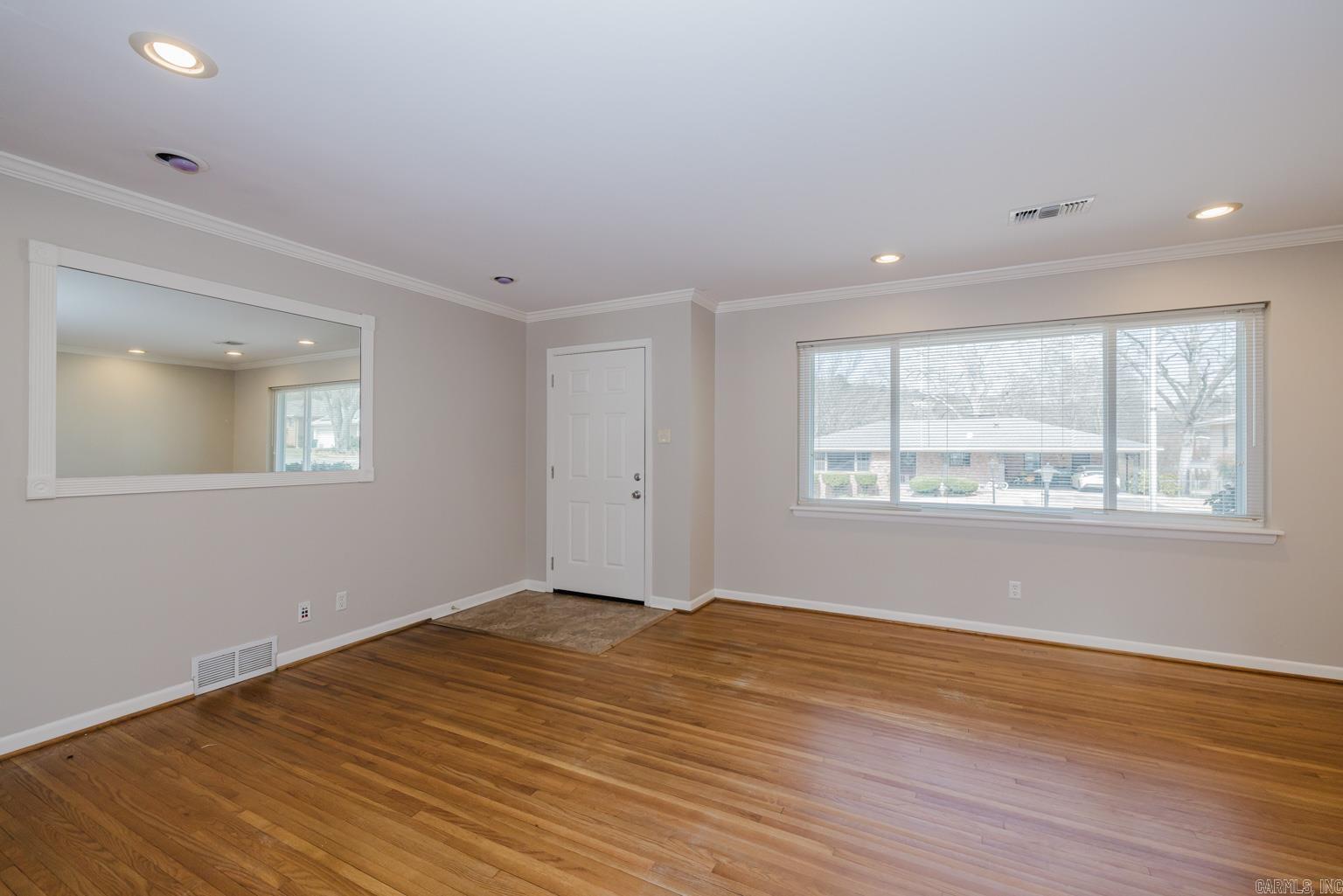 BRIARWOOD - Residential