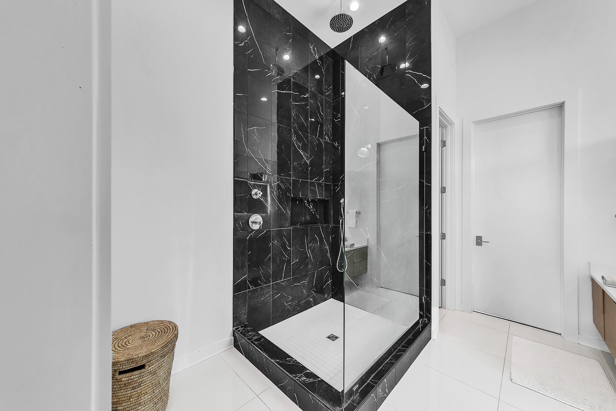 STONE RIDGE AT CYPRESS CREEK - Residential