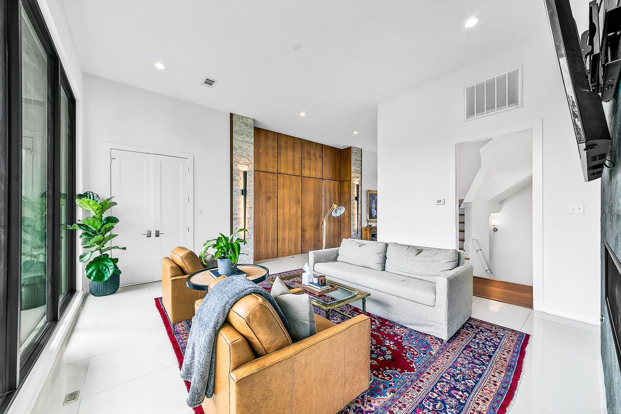 STONE RIDGE AT CYPRESS CREEK - Residential