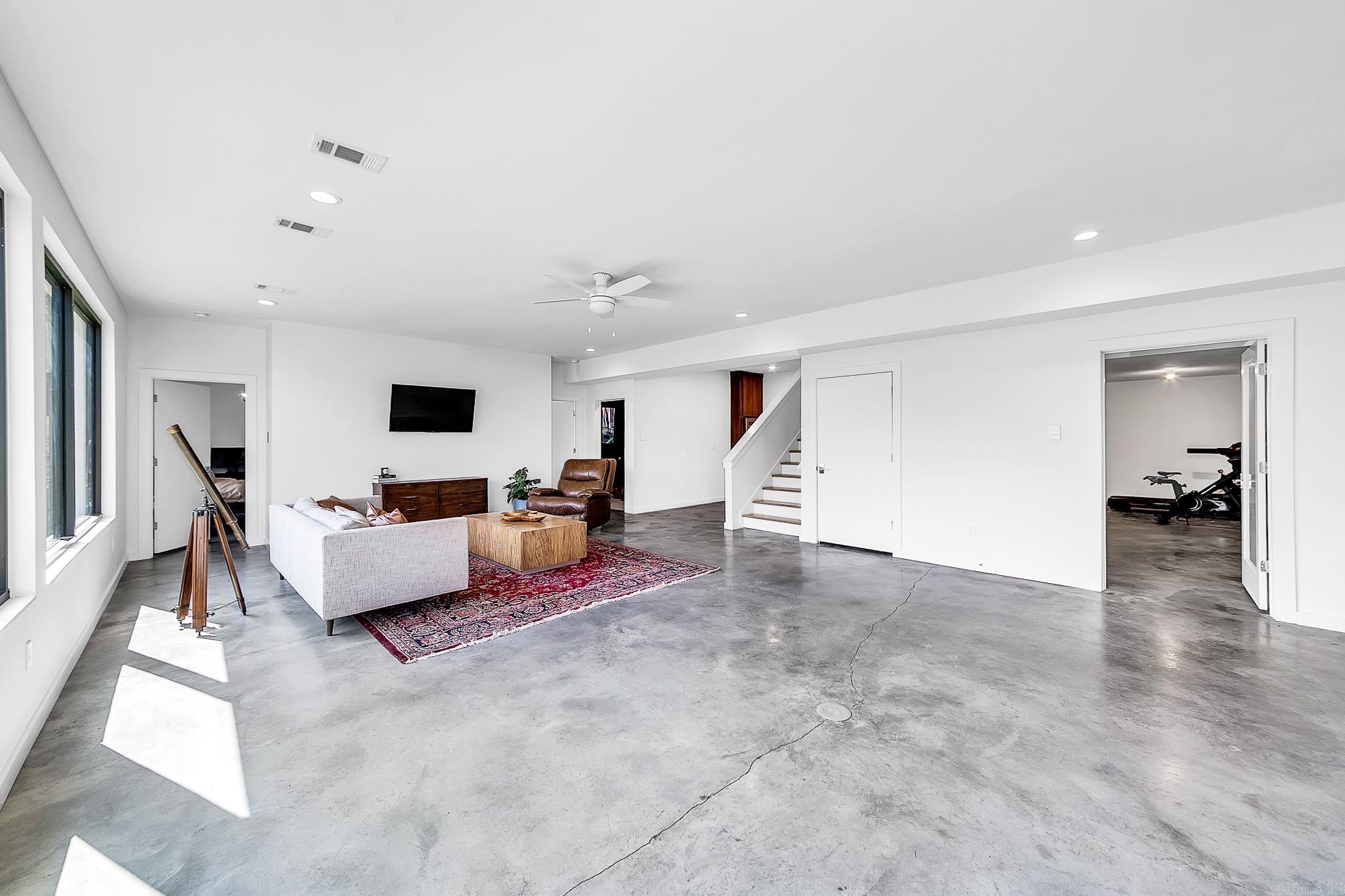 STONE RIDGE AT CYPRESS CREEK - Residential