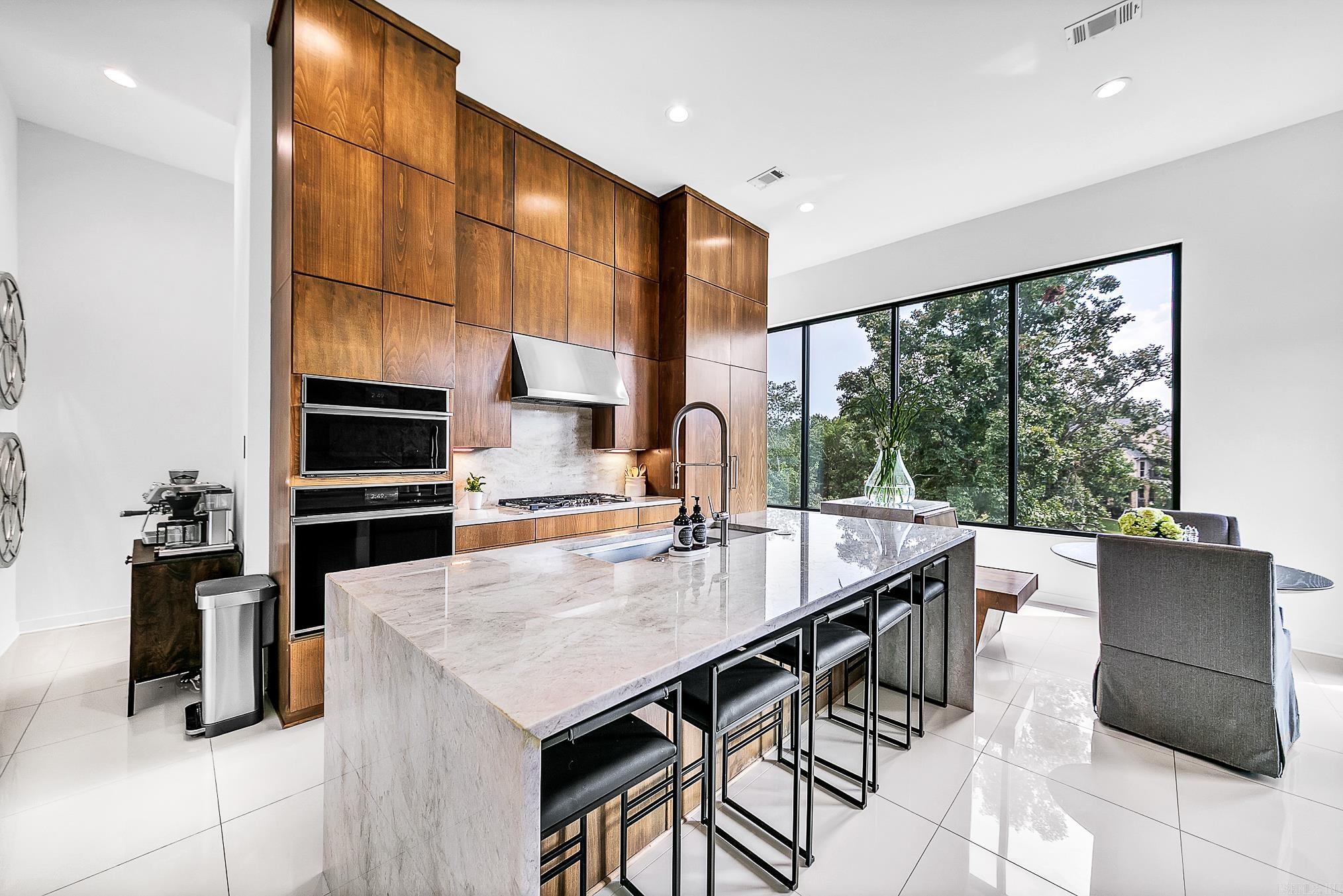 STONE RIDGE AT CYPRESS CREEK - Residential