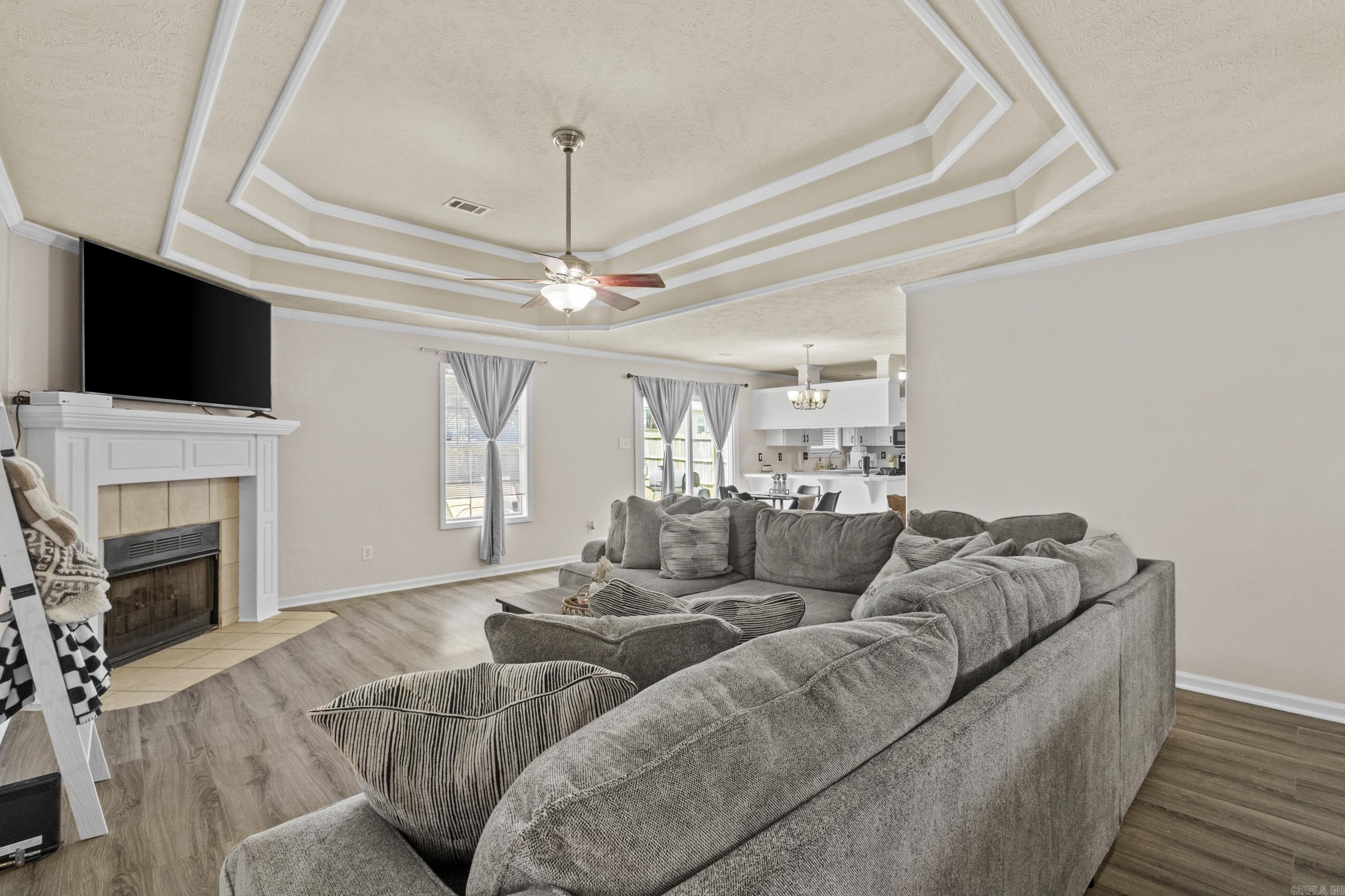 SILVER STREAK - Residential