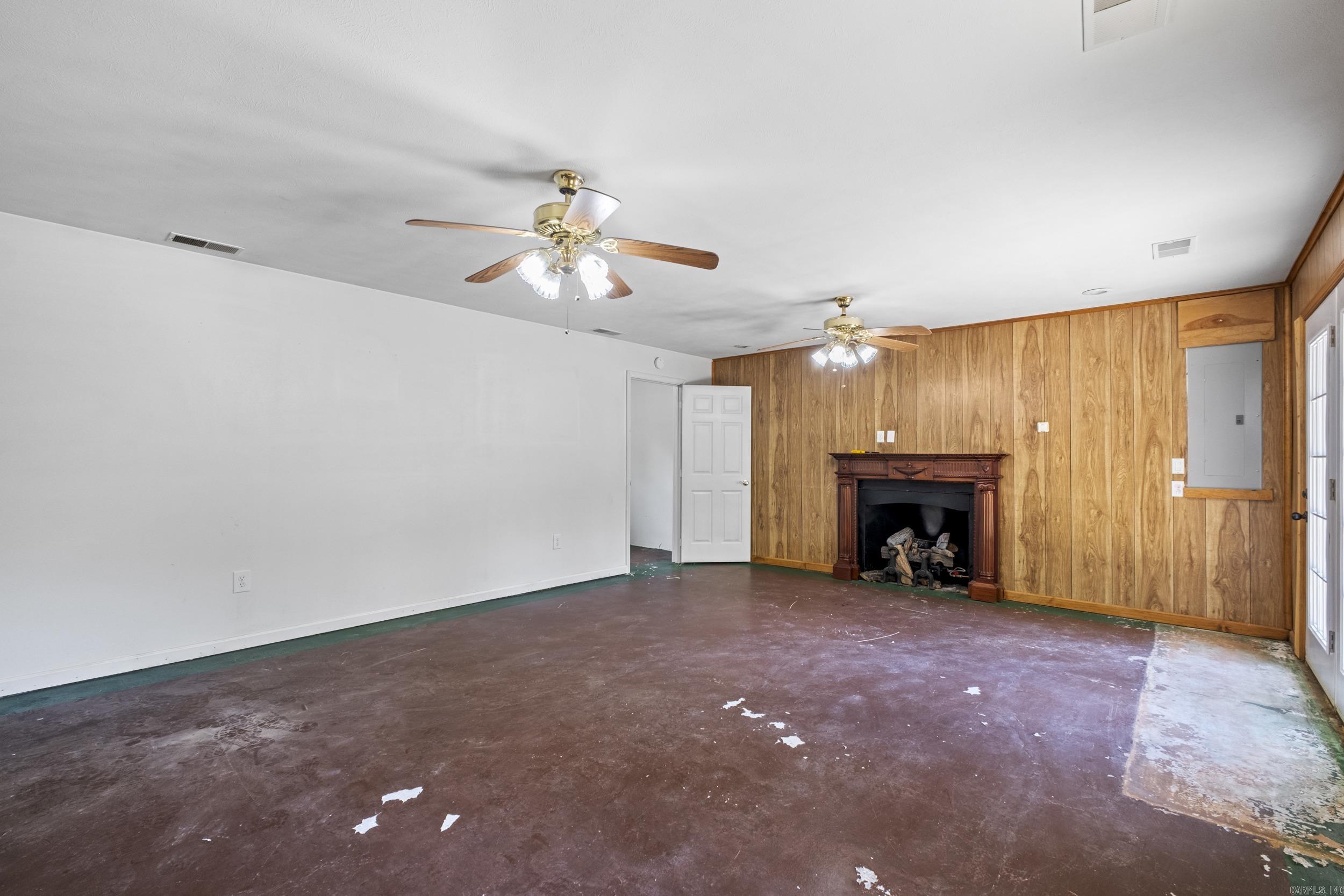 ROSE BUD OUTLOTS - Residential